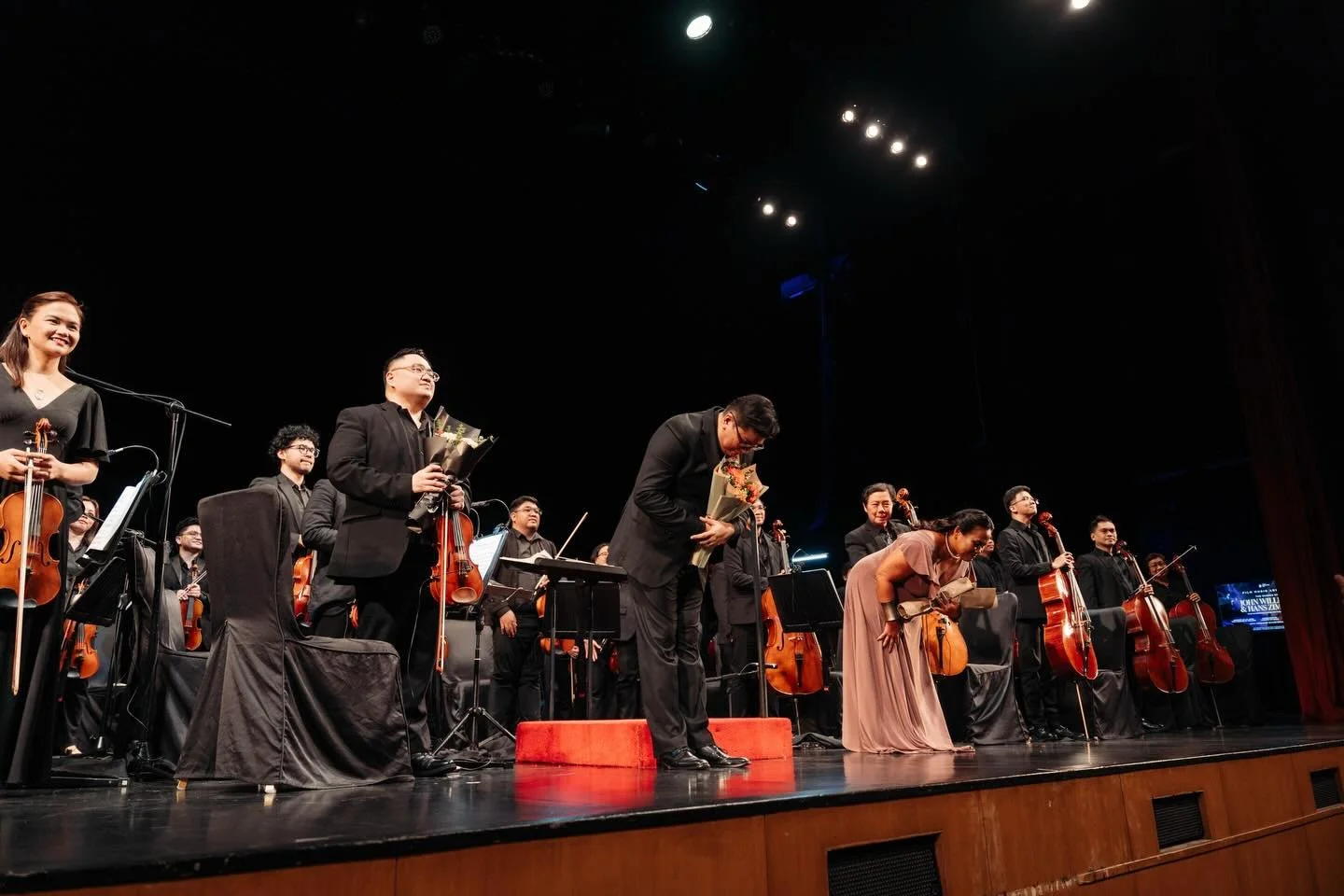 The music and the memories of 𝐅𝐢𝐥𝐦 𝐌𝐮𝐬𝐢𝐜 𝐋𝐞𝐠𝐞𝐧𝐝𝐬: 𝐓𝐡𝐞 𝐒𝐜𝐨𝐫𝐞𝐬 𝐨𝐟 𝐉𝐨𝐡𝐧 𝐖𝐢𝐥𝐥𝐢𝐚𝐦𝐬 &amp; 𝐇𝐚𝐧𝐬 𝐙𝐢𝐦𝐦𝐞𝐫 will stay with us for a lifetime. 🎻

From the first downbeat to the final applause, thank you for being 