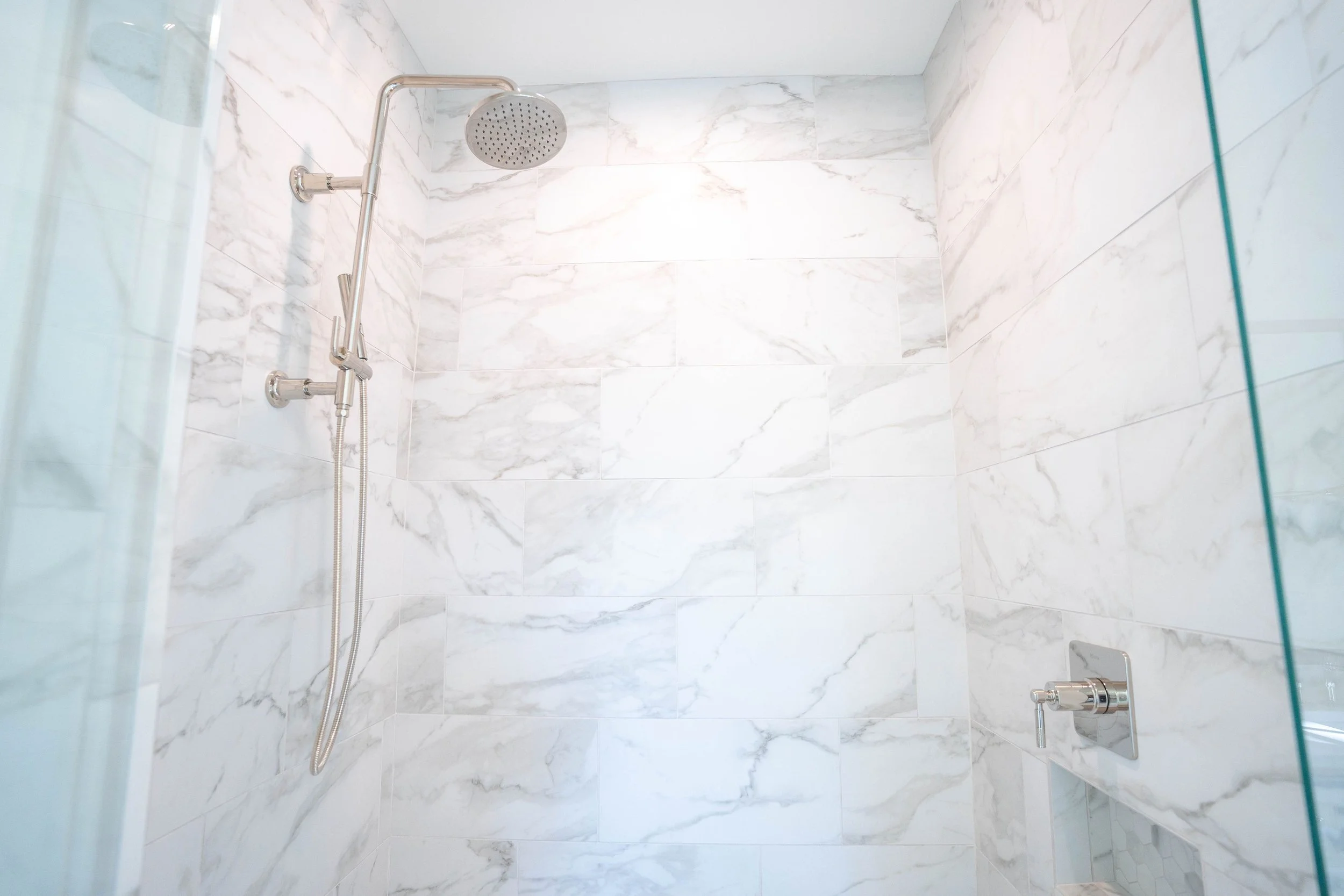 Primary shower 2.jpg