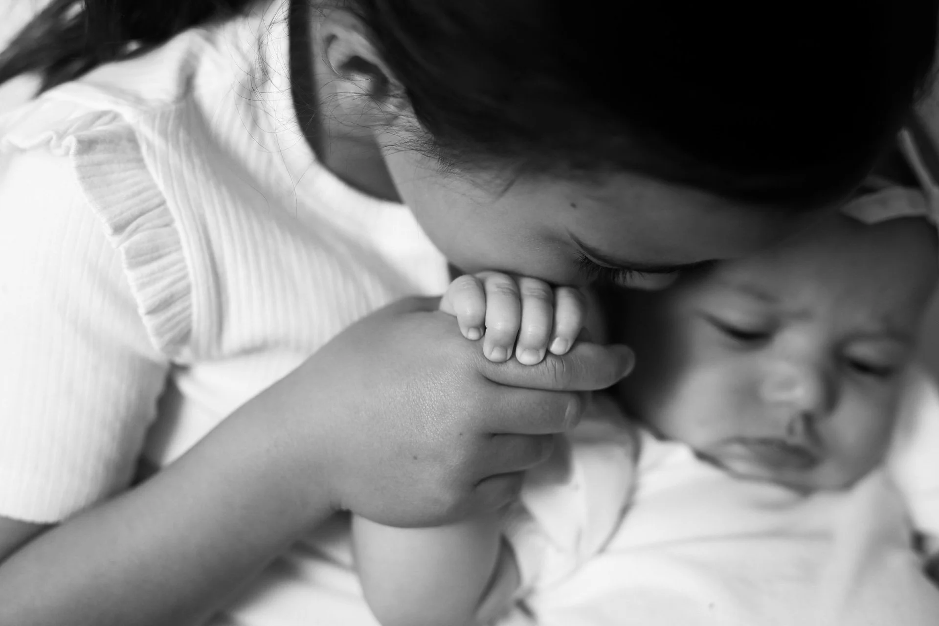 Sydney-newborn-relaxed-photography-jillian-moa.jpg