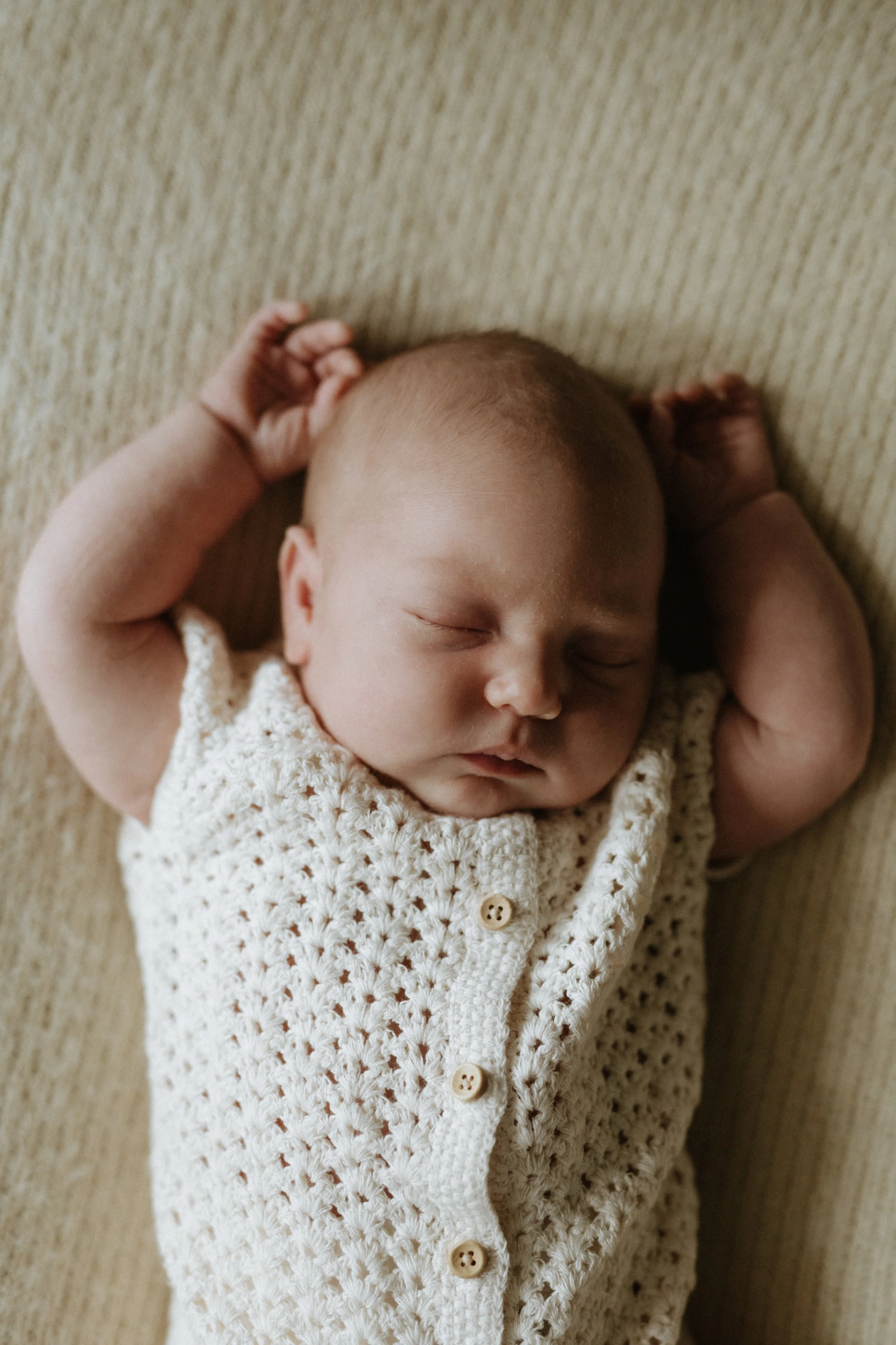 Sydney-newborn-relaxed-photography-jillian-moa-22.jpeg