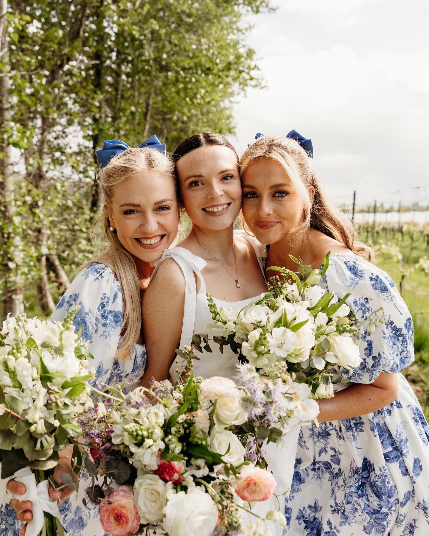 I love a bridesmaid portrait, but this one just feels like sunshine 🌞💙

#trevibbanmillvineyard #trevibbanmillwedding #cornwallwedding #cornwallvineyardwedding #southwestweddingphotographer #cotswoldweddingphotographer #somersetweddingphotographer #