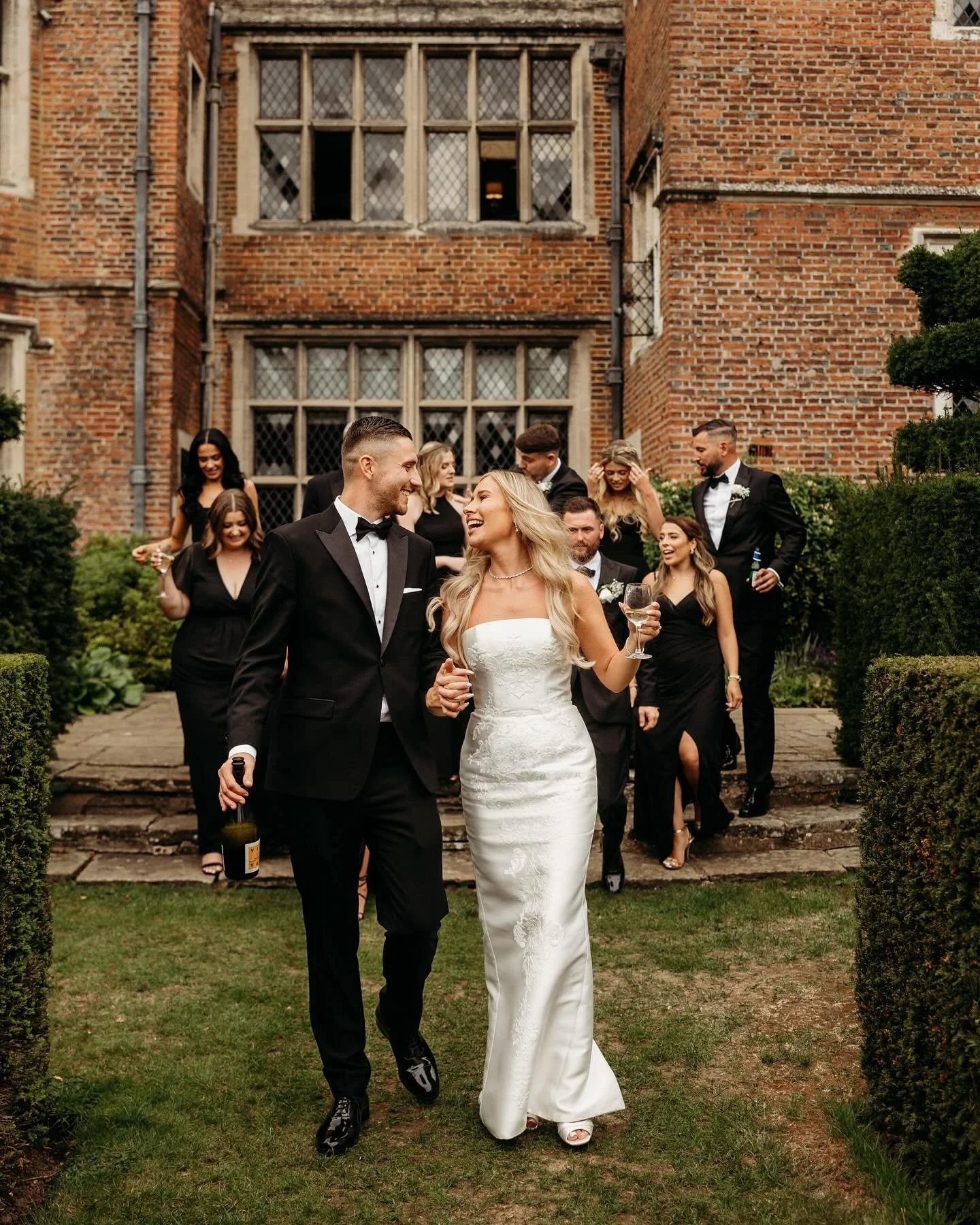 The most wholesome day for C & C. 
Bridal party and groomsmen get a 10/10 for bringing the vibes from us 💁🏼‍♀️ 
Photographers: @jordhanphotography 
Venue: @greatfosters 
#greatfosterswedding #sussexwedding #cotswoldweddingphotographer #f