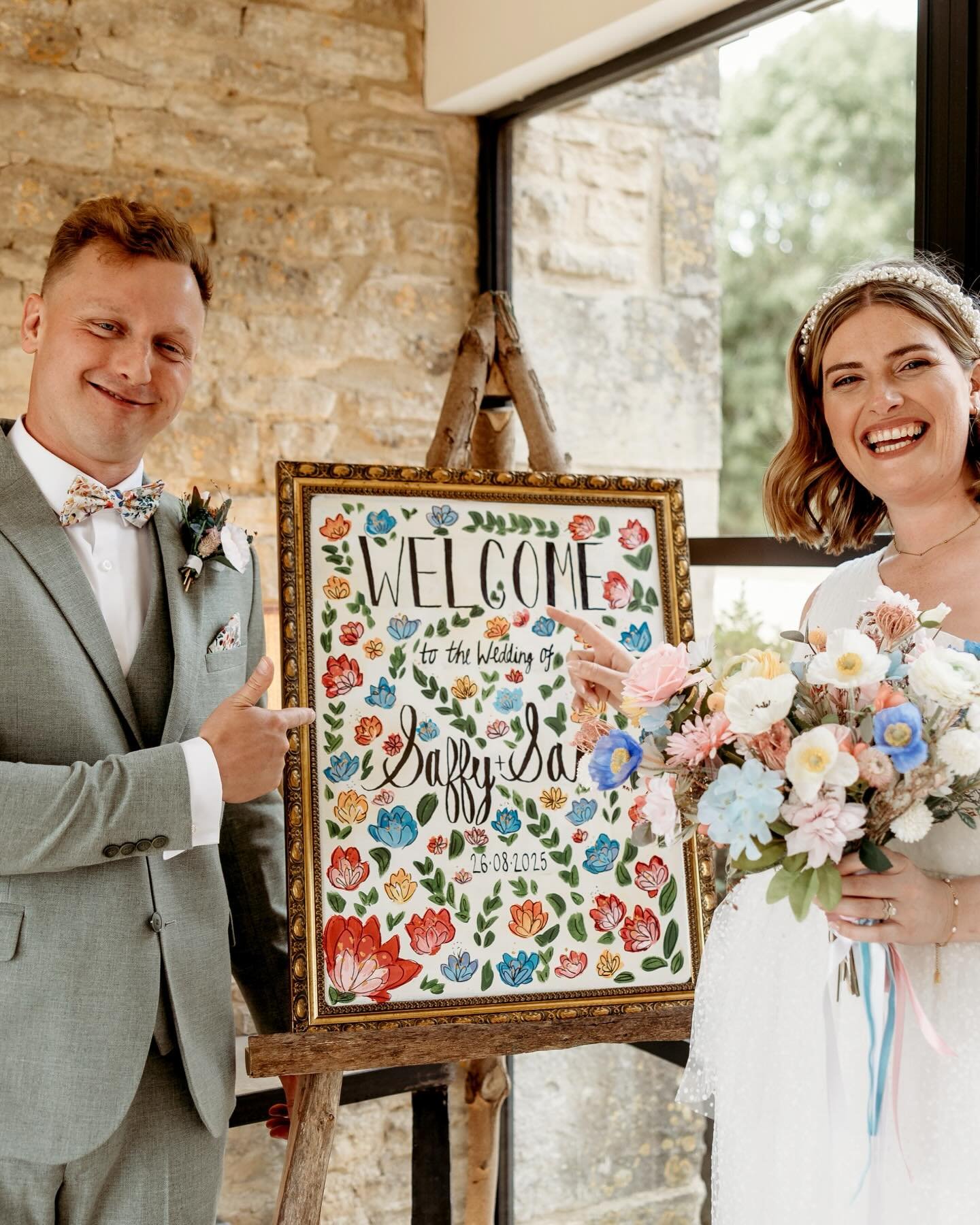 Guilty pleasure: colourful decor 🕺 
There&rsquo;s nothing we love more than a pop of colour and pattern 😍 

Photographers: @jordhanphotography 
Venue: @yardspaceoldgore 

#cotswoldweddingphotographer #oldgoreweddings #gloucestershirewedding #funwed