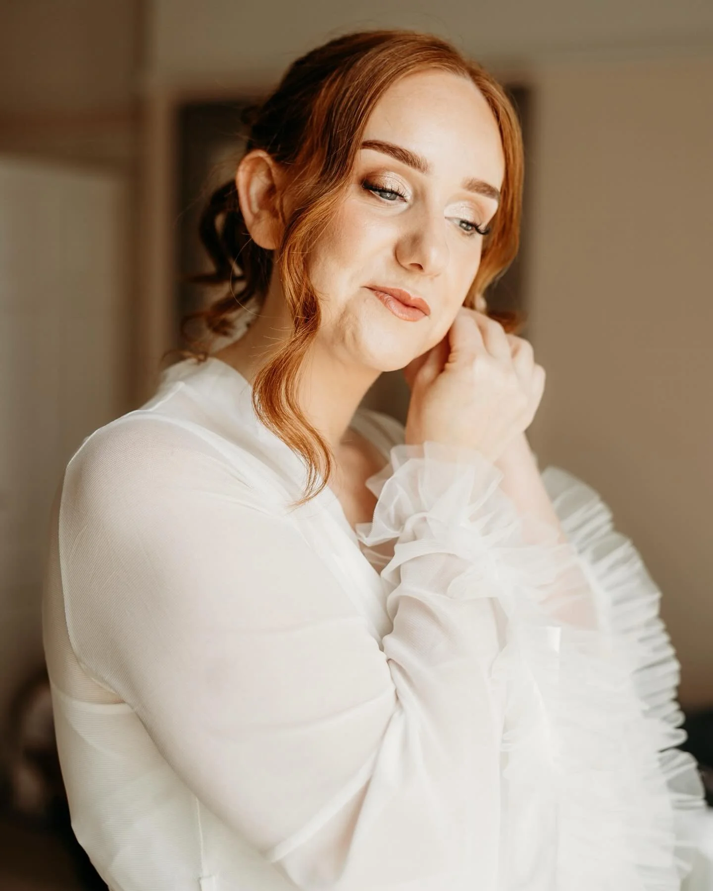 When we say &ldquo;carry on as usual, we will work around you&rdquo;, this is what we mean. 

Of course we can set shots up and suggest fun ideas, but ultimately, being yourself is what&rsquo;s important ❤️

Beautiful Alisha at @newhousecountryhotel 