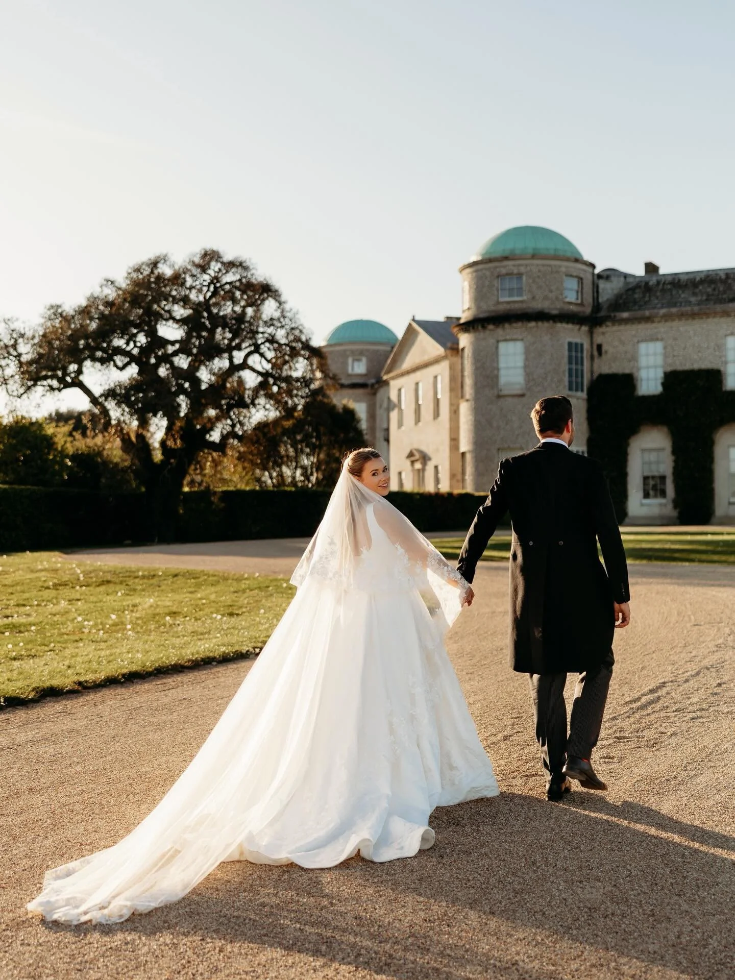 It&rsquo;s giving ICONIC ✨

CONGRATULATIONS A &amp; M - what a glorious day full of of sun, music and beautiful backdrops! 🕺❤️

Photographers: @jordhanphotography 
Venue: @goodwood 
Florist: @wildflowerstudio1 
Cake: @bubbasbakes 
Stationery: @paper