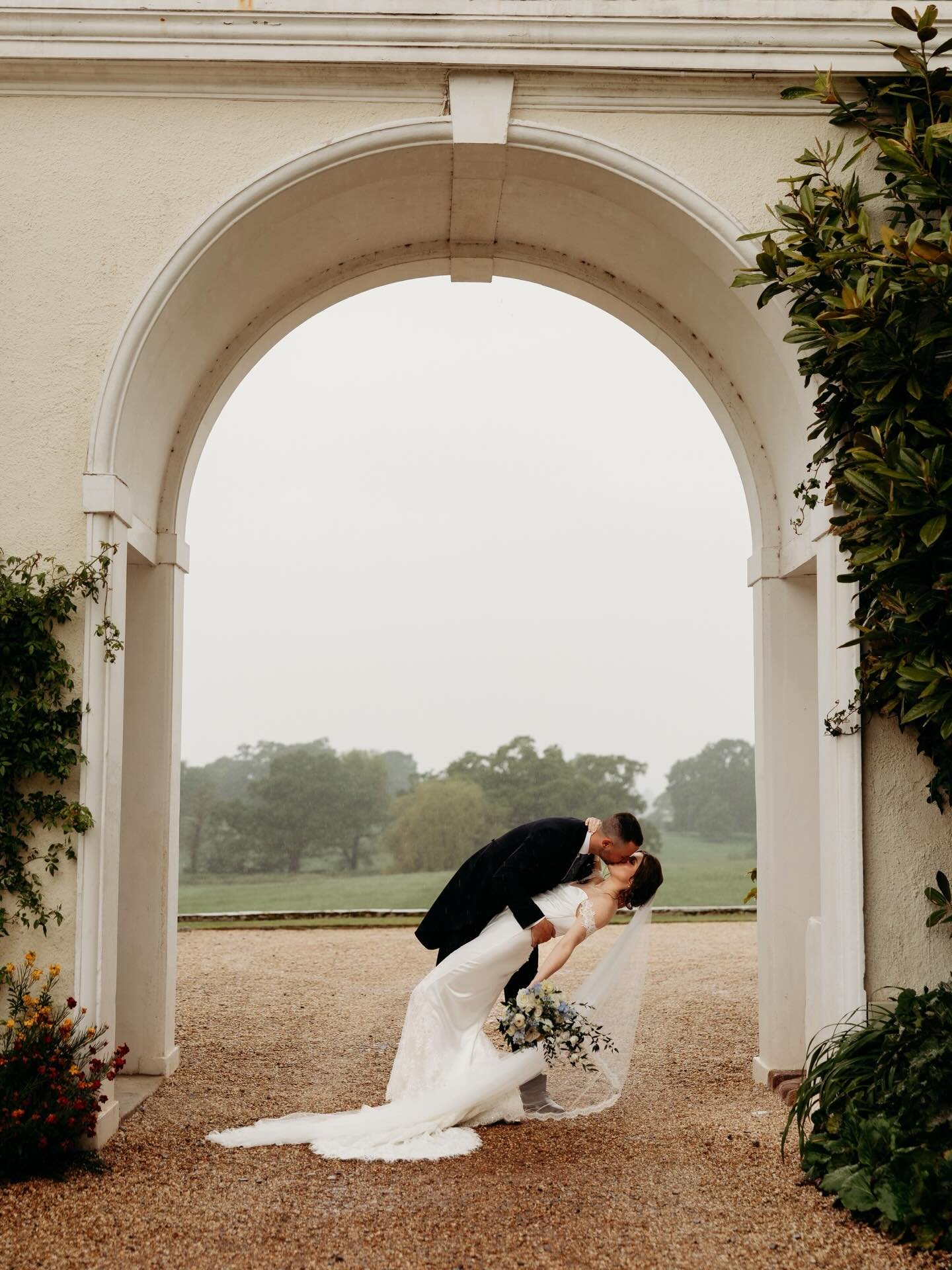 Yesterday we were back at beautiful @rockbeare_manor_ for L &amp; J&rsquo;s big day! 
There was rain, limoncello and a lot of chanting about the limoncello👌🏻

Congratulations Liana &amp; Joe ❤️ 

Photographers: @jordhanphotography 
Venue: @rockbear