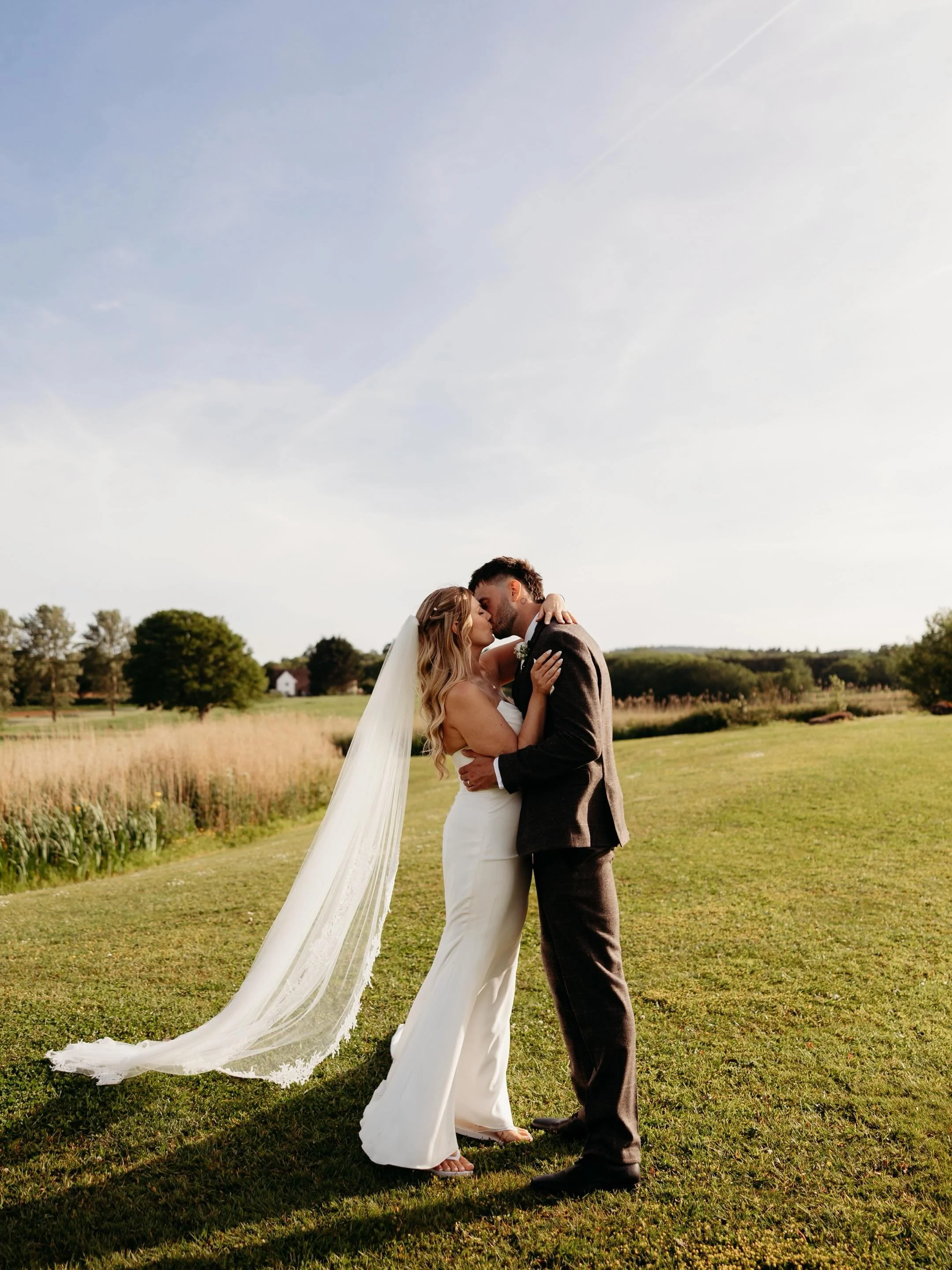 Another beautiful day at @quantocklakesuk &hellip; the sun was out and the suncream was applied WAY too late 🔥 

A huge congratulations to C &amp; C - thank you so much for having us ❤️ 

Photographers: @jordhanphotography 
Venue: @quantocklakesuk 
