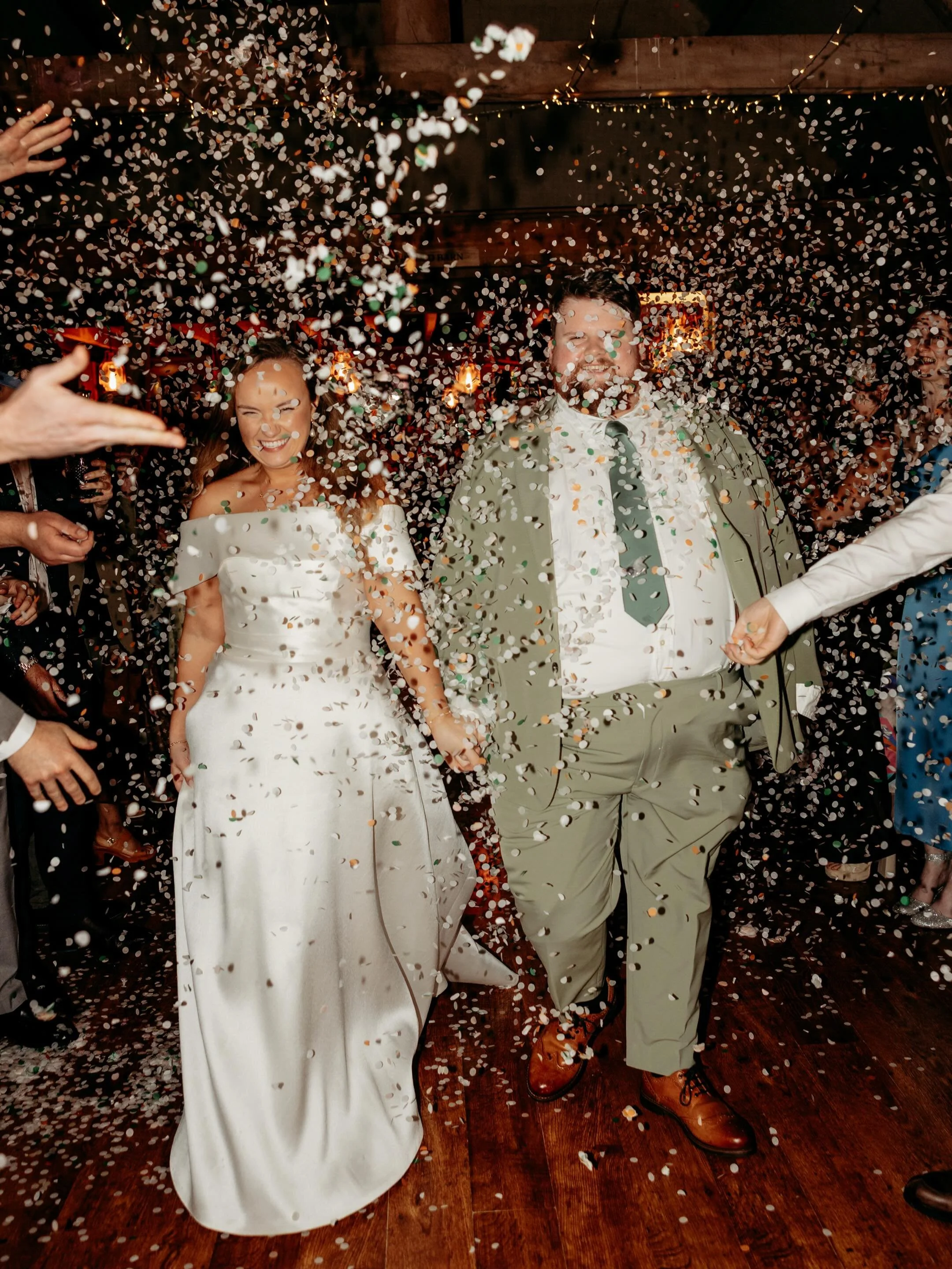 Imagine looking at your phone before you go to bed on your wedding day and these are in your inbox&hellip; 

Congratulations J &amp; L - even the rain didn&rsquo;t stop the party 🕺✨ 

Photographers: @jordhanphotography 
Venue: @wellington_barn 
Wedd