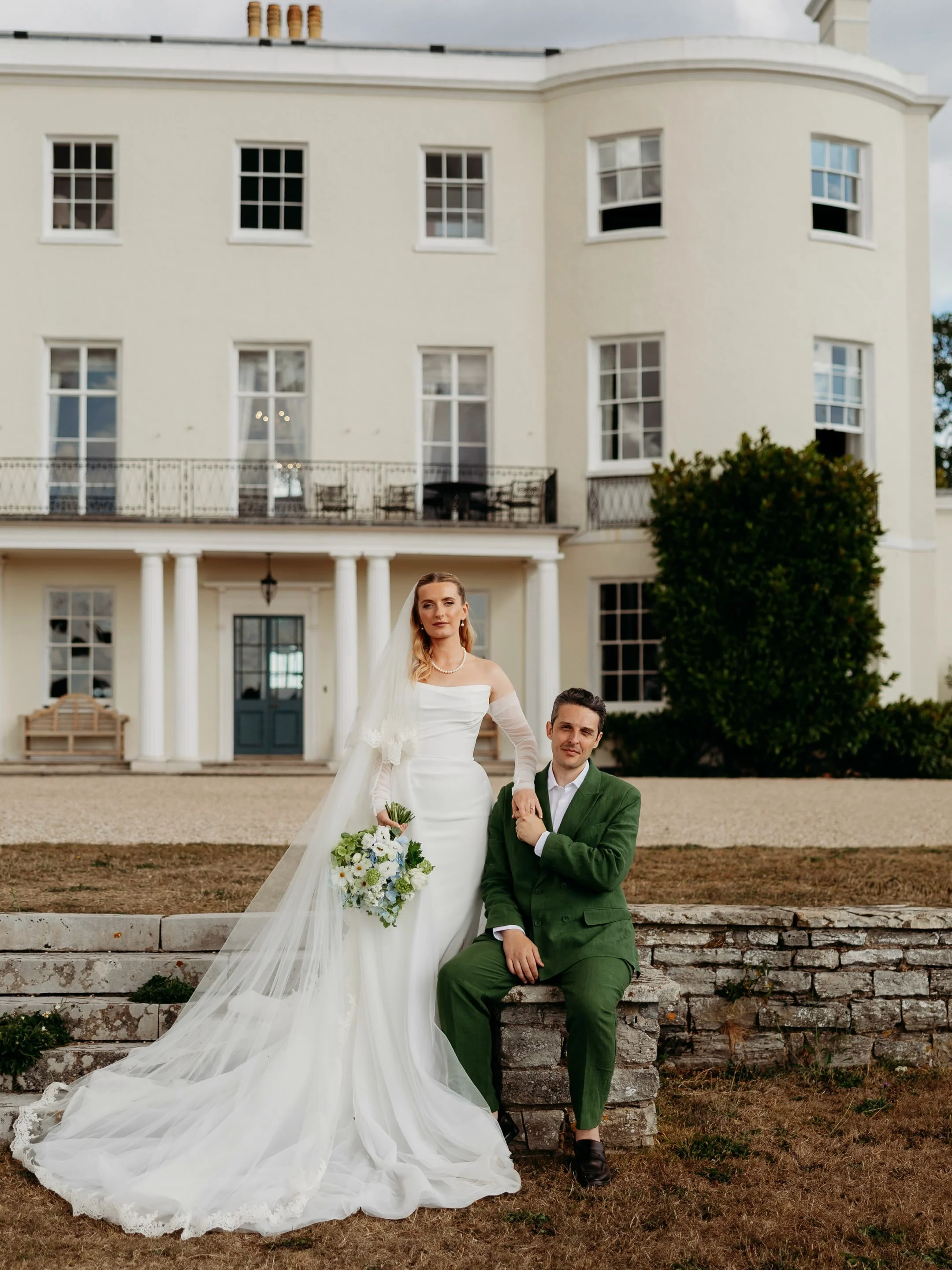 Where do we even start with yesterday?! We&rsquo;ll let the sneak peeks speak for themselves&hellip; 

Although, we do have to mention the best (and possibly only) MJ dance on the dance floor we&rsquo;ve ever seen!😂 

Congratulations D &amp; T - it 