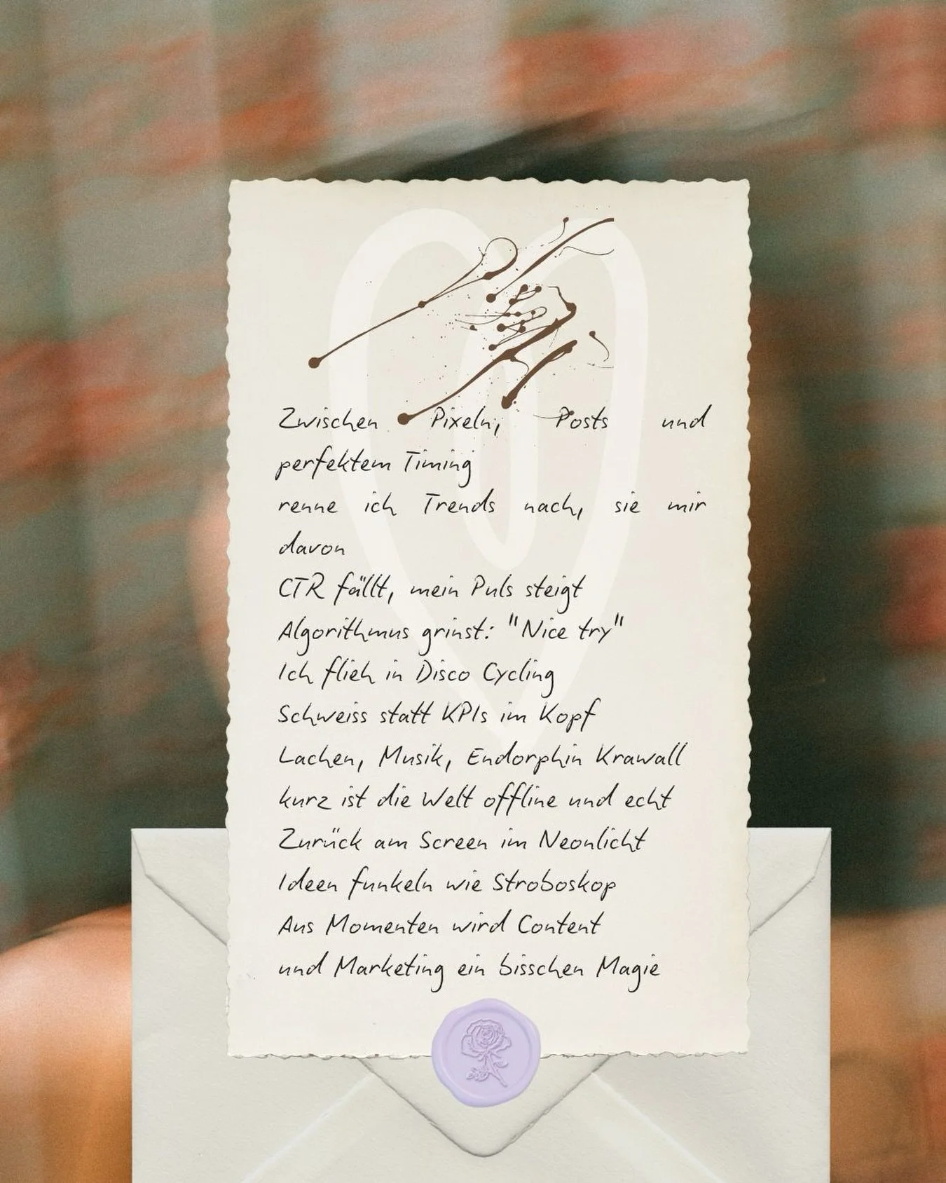 Welcome to my Marketing-Brain: Chaos, Caffeine und ein Hauch Magic.

Wer kennt&rsquo;s? 

Wenn digitales Marketing dich manchmal so gaga macht, dass pl&ouml;tzlich die besten Ideen kommen.

Zwischen Ads, Algorithmen und eindeutig zu viel Kaffee entst