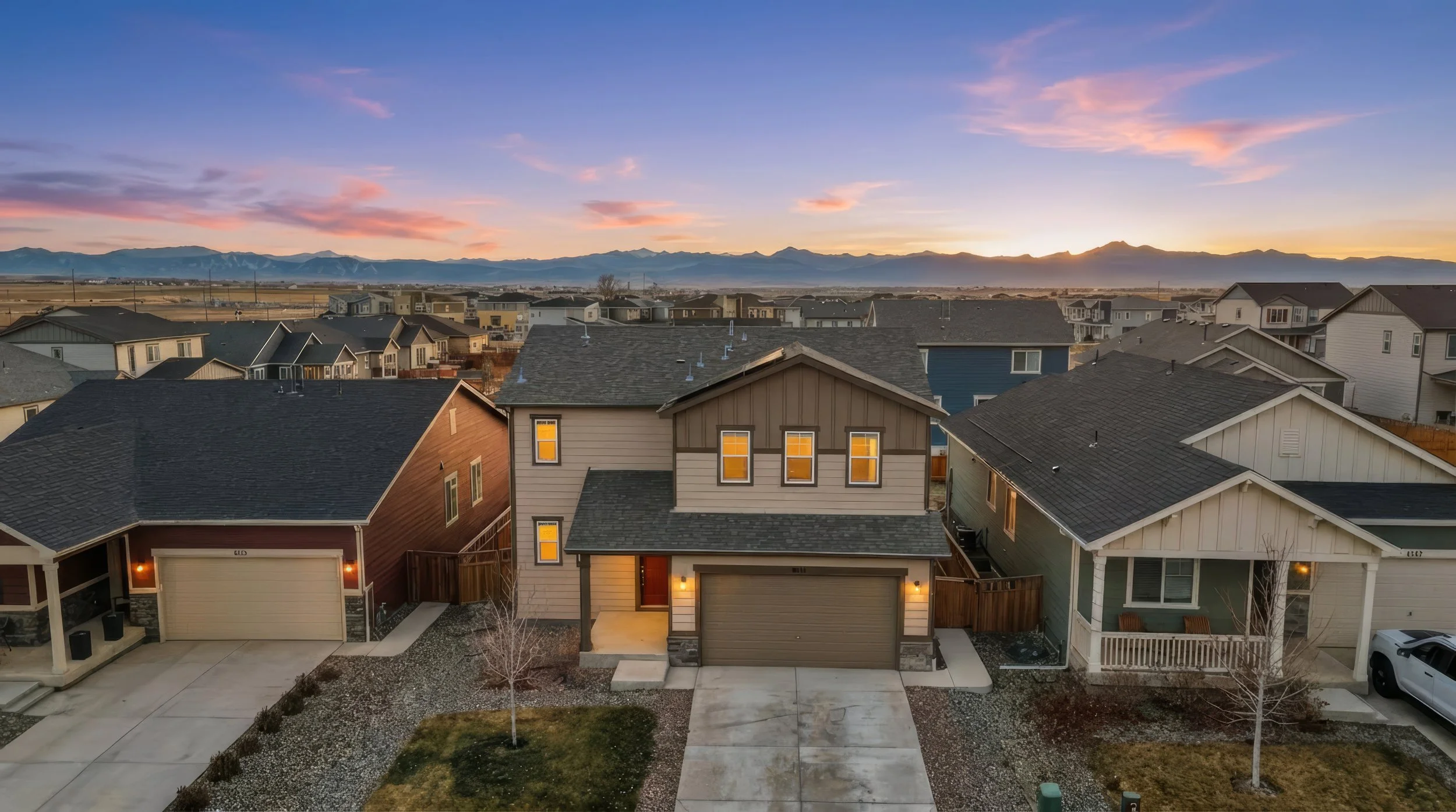 Photo Dec 17 2025 4 52 32 AM_twilight_0af8cba2-7fe1-409a-9474-9a396f7c3e92.jpg