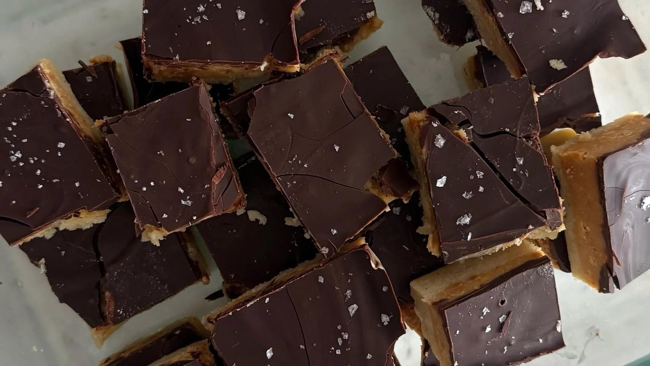 RAW CARAMEL SLICE