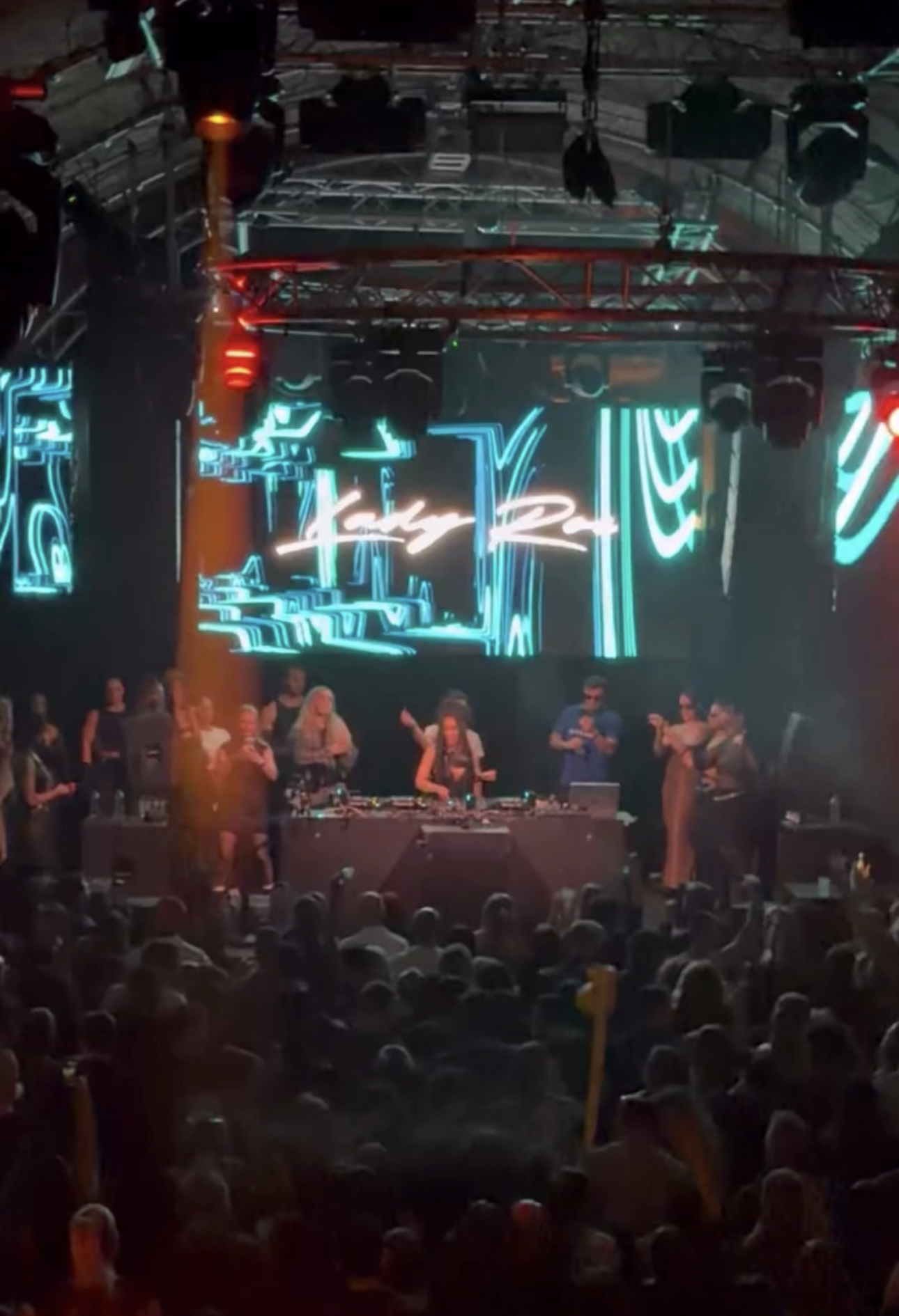 View recent photos.png