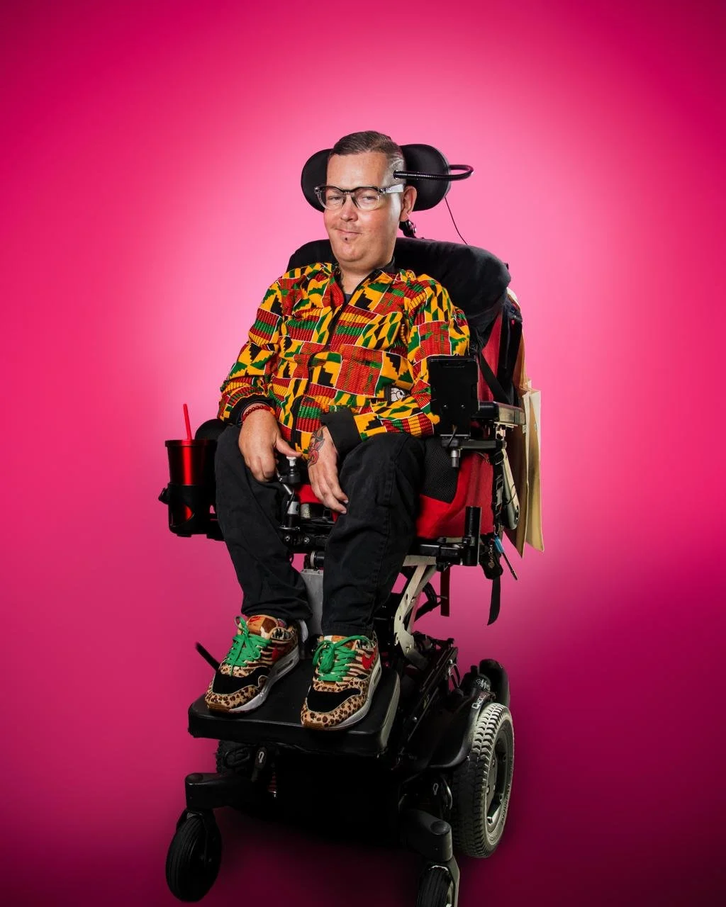Portrait of Luis Canto E Castro - pink background
