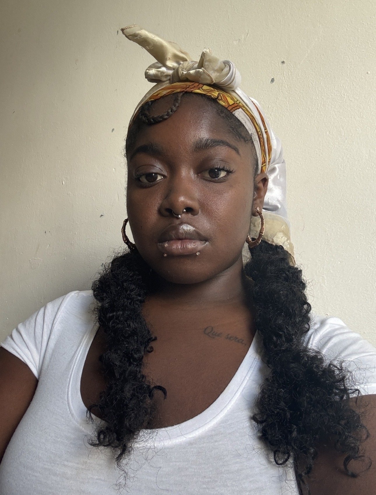 Ola Oguntuase - selfie