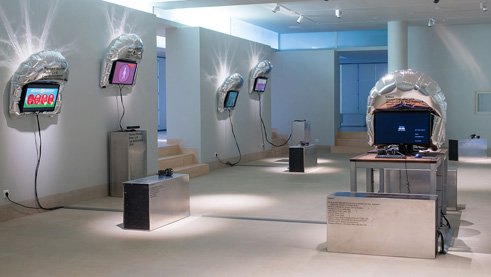 250415-studio-hansen-Repro-Goethe-Institut-Games-and-politics-Ausstellung-02.jpg