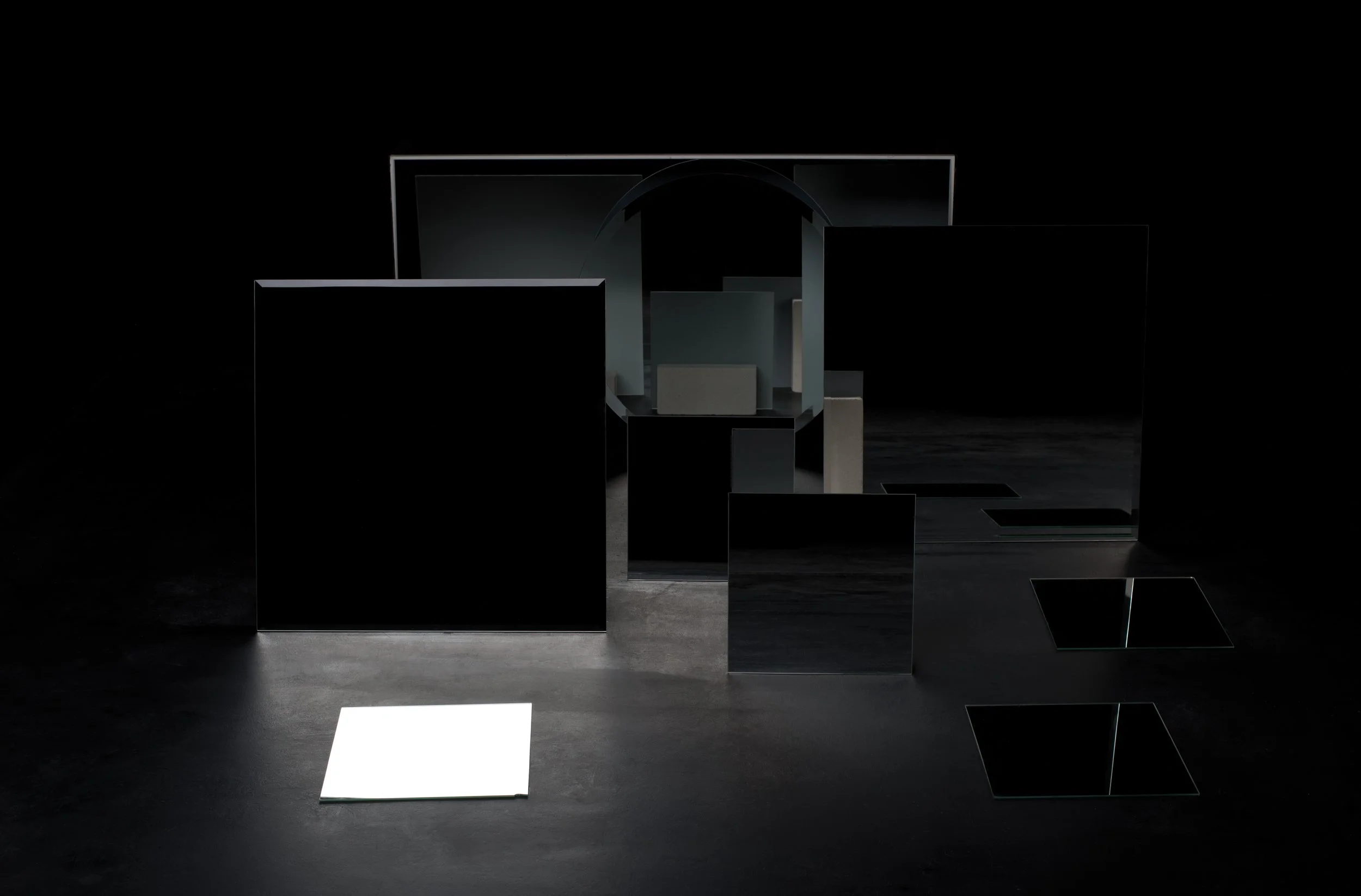 «Don't open before», An artistic exploration of the theme of time capsules and photography