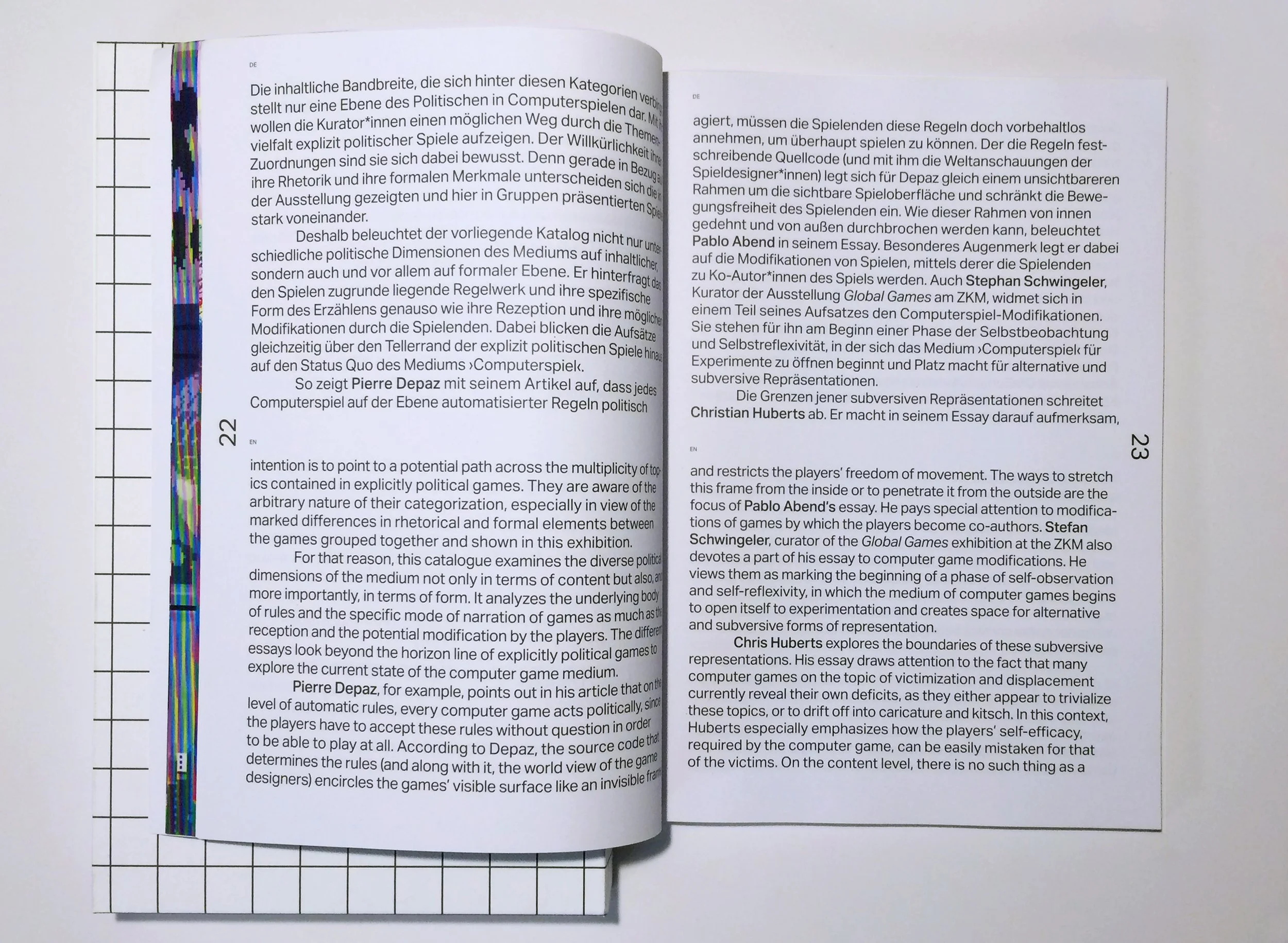 250415-studio-hansen-Repro-Goethe-Institut-Games-and-politics-Katalog-03.jpg