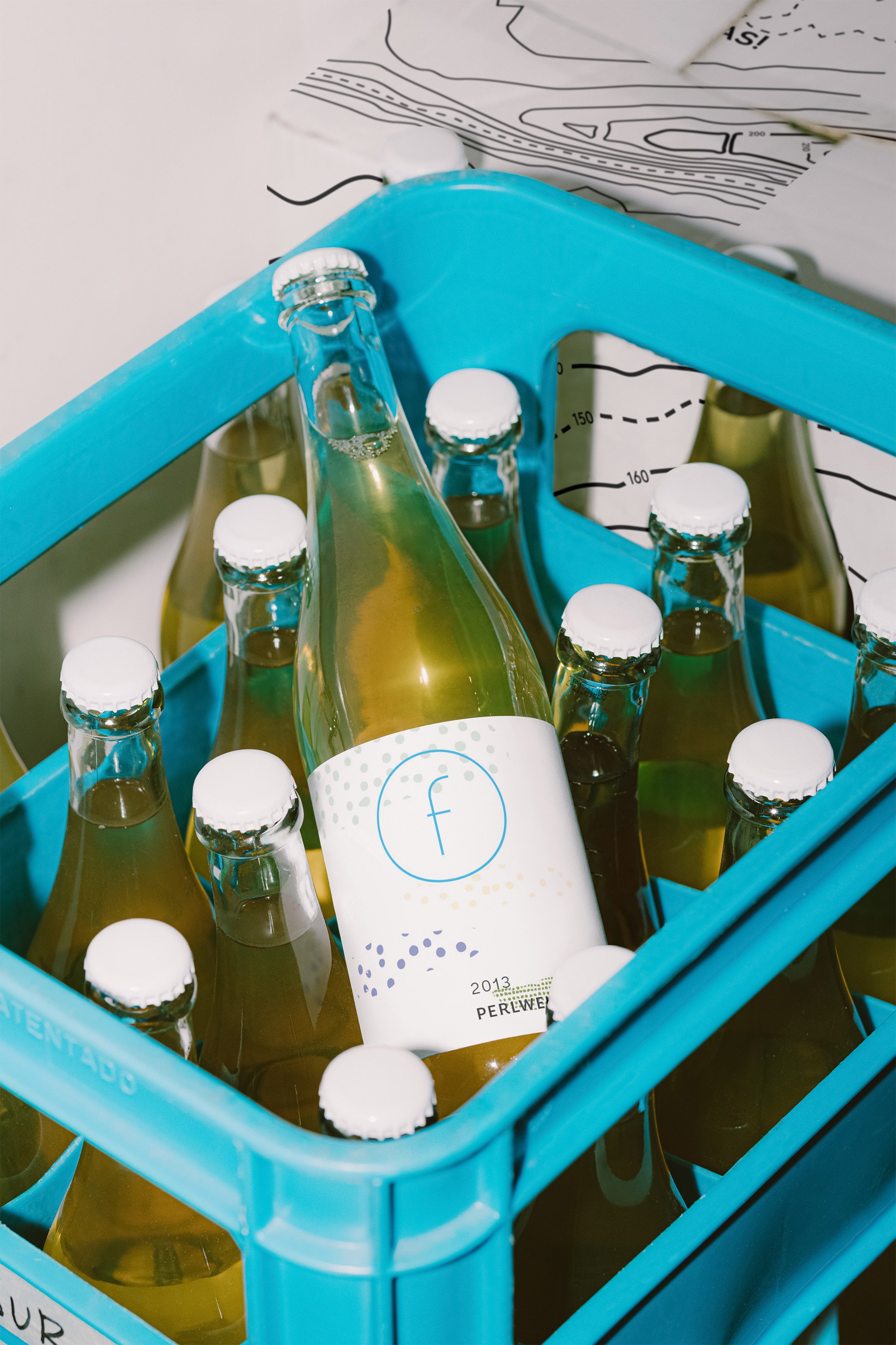 Studio-hansen-Weingut-Fehres-Perlwein.jpg