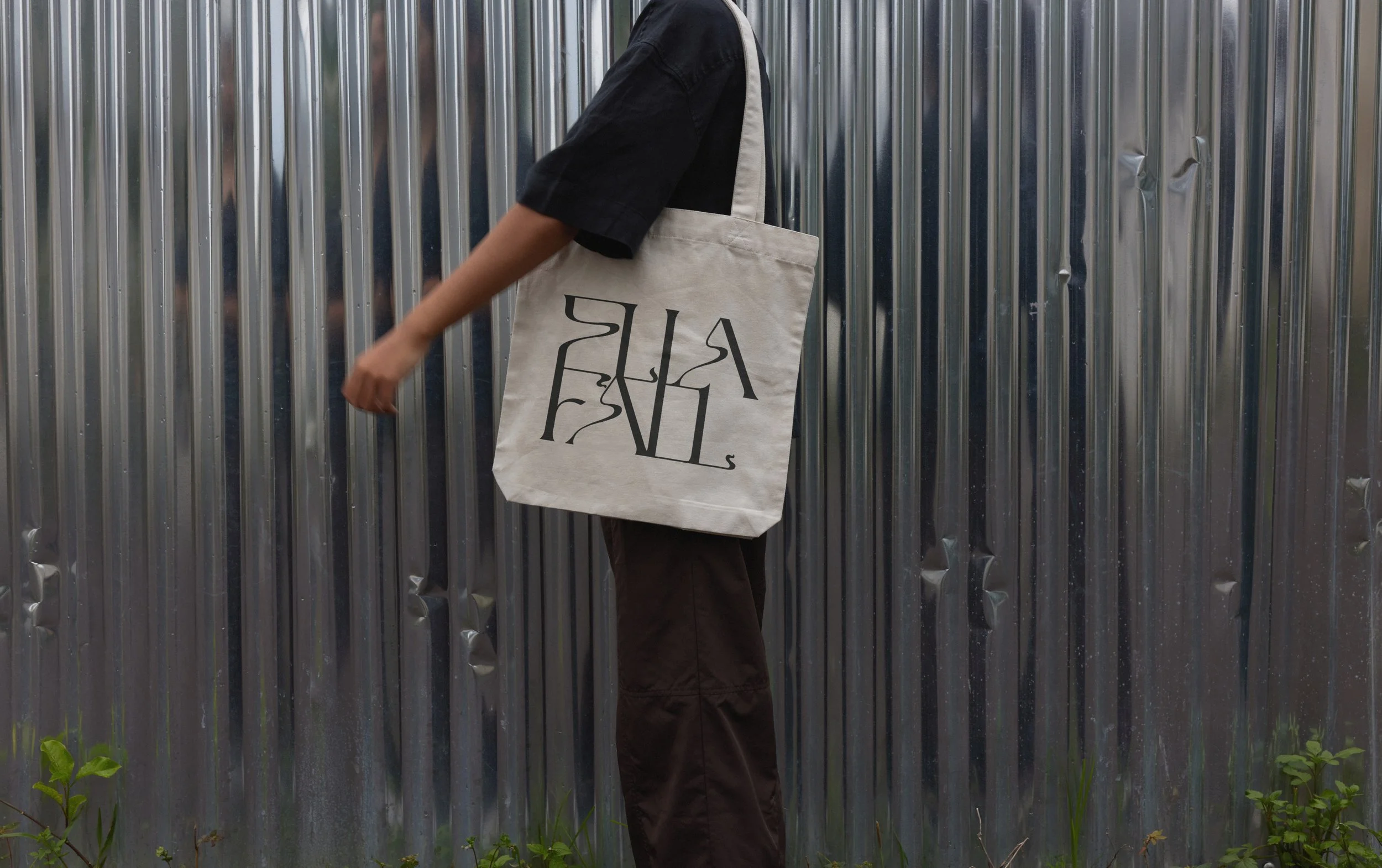 250415-studio-hansen-Repro-Ella-Fall-Merch-Tote-Bag.jpg