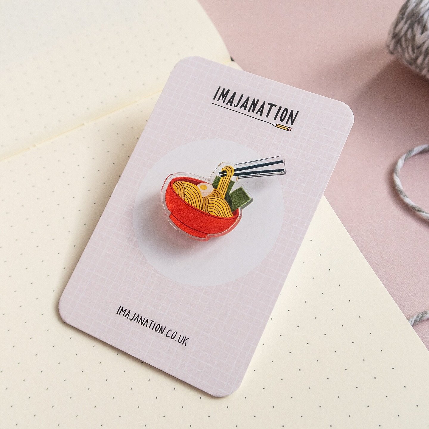 Brrr, it&rsquo;s getting chilly out there! 🍜✨ Perfect excuse to cosy up with a bowl of ramen&hellip;and an even better excuse to wear it! My ramen acrylic badges are the cutest way to add some warmth to your look (without any actual noodles spilling