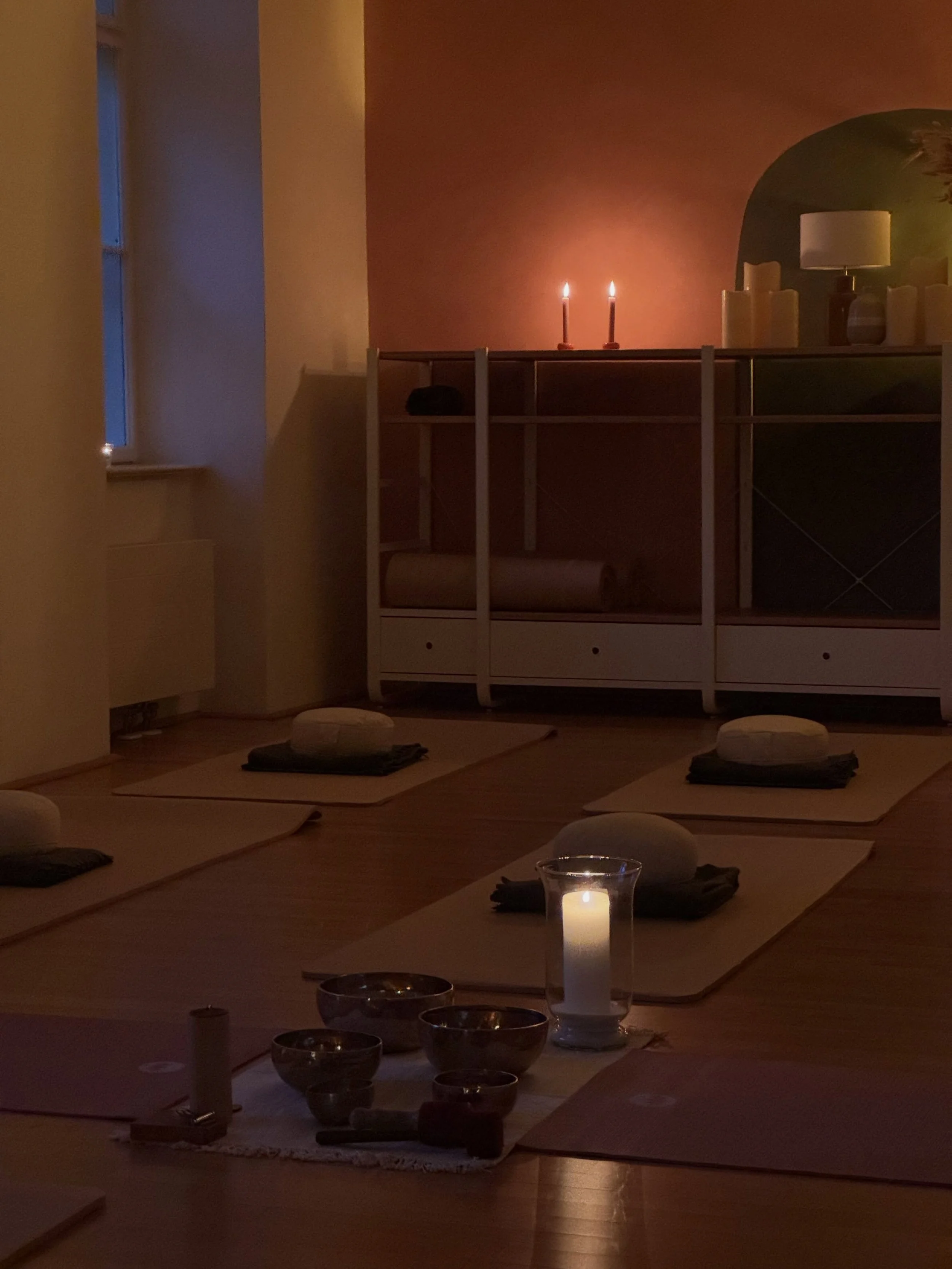 Diesen Freitag geht unsere Breathwork &amp; Soundbath Journey in die dritte Runde.

Wie die meisten von euch wahrscheinlich wissen. Ich liebe Breathwork. Und ich liebe Sound. Auf ganz unterschiedliche Weise ber&uuml;hren beide etwas in mir, das oft j