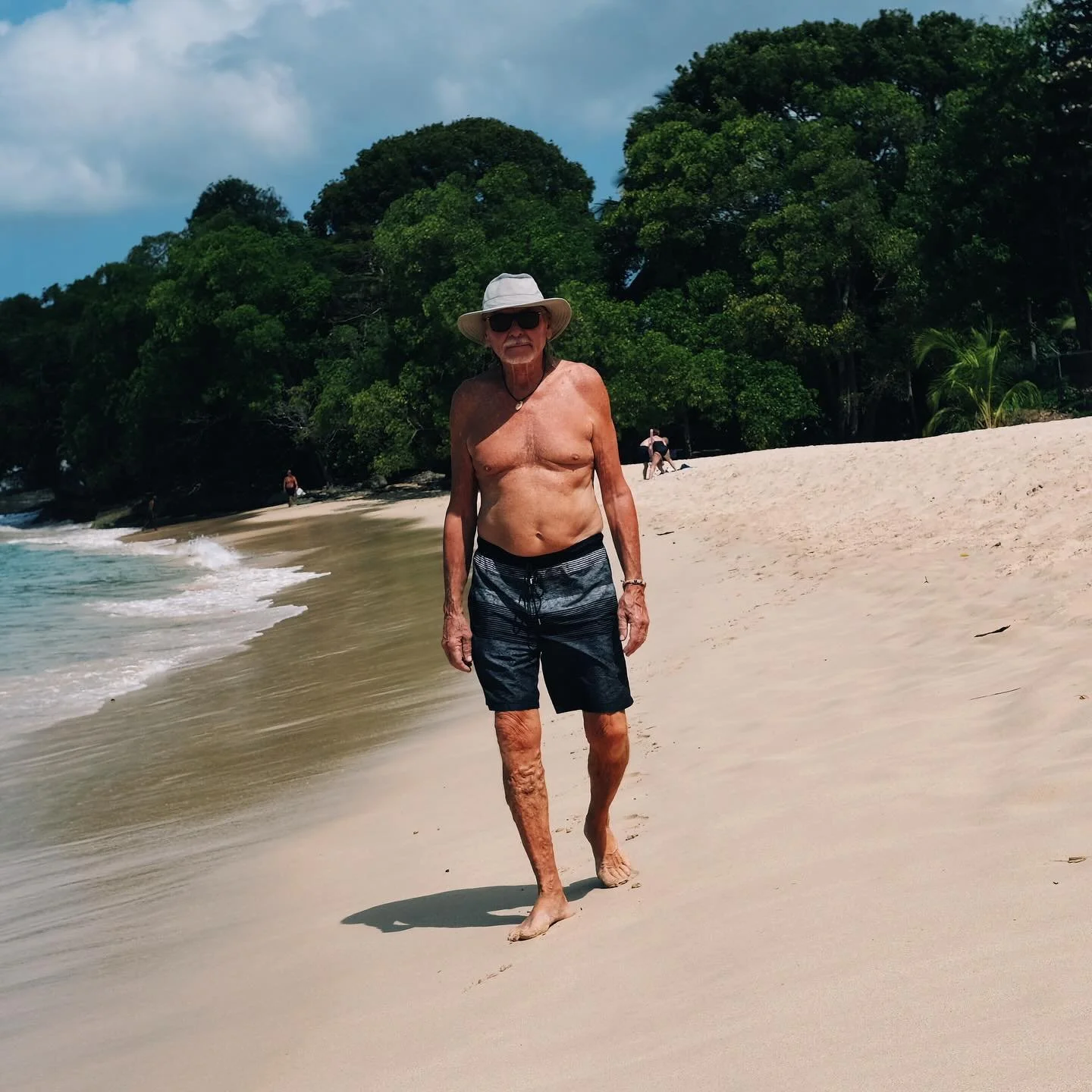 🍊

#fujixpro3 #fujifilm #photography #beachphotography #xpro3