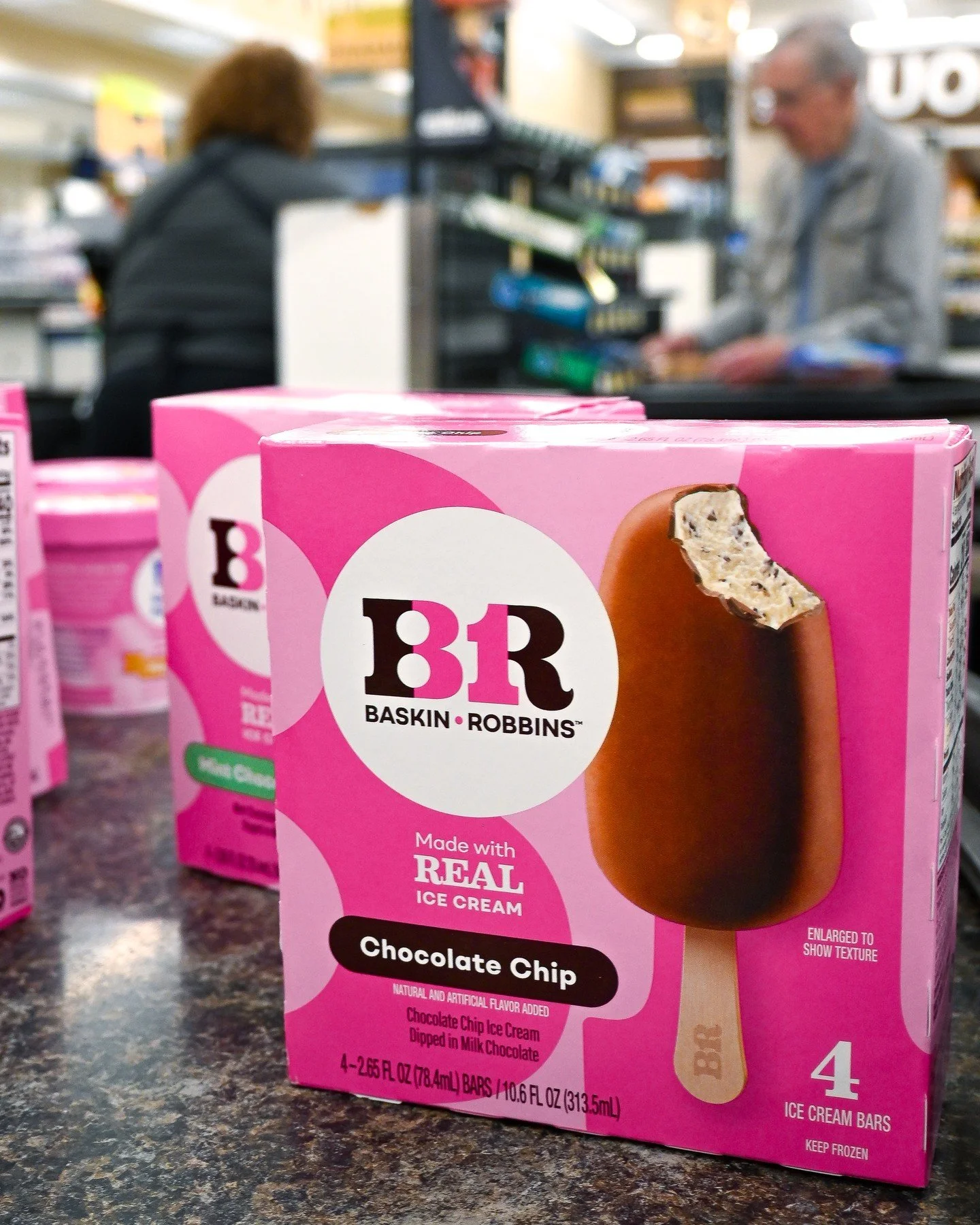 If joy had a wrapper, it might look like Baskin-Robbins ice cream bars 🍨✨

A little treat, a little delight, and an easy yes every time. Find them at Safeway-Albertsons 💕