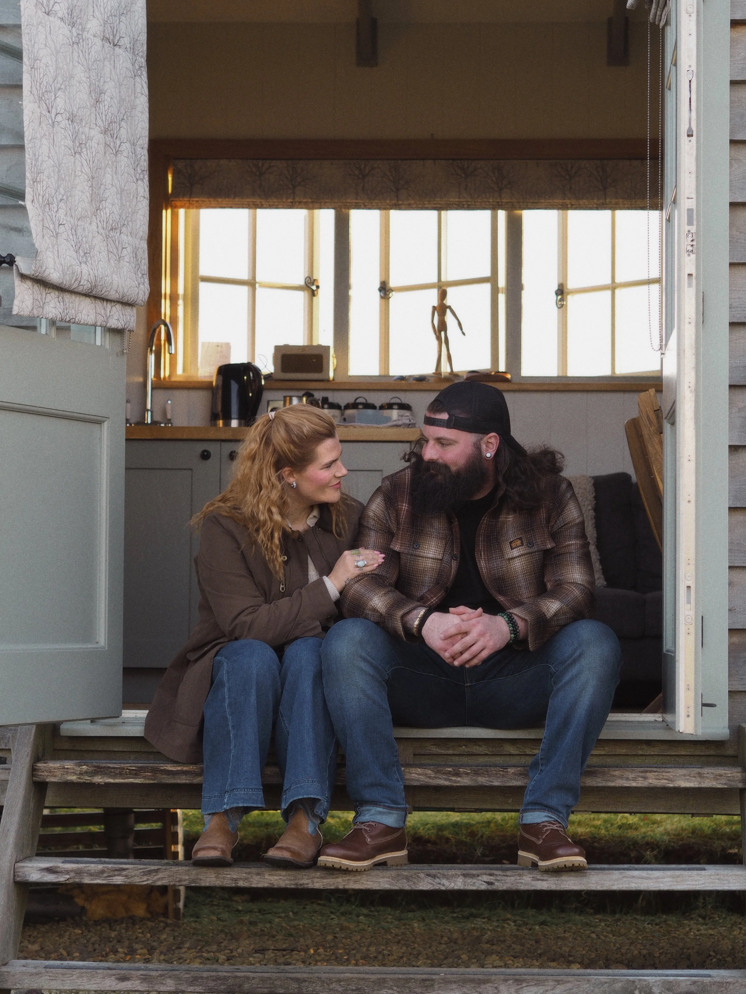 Couple- Long Distance