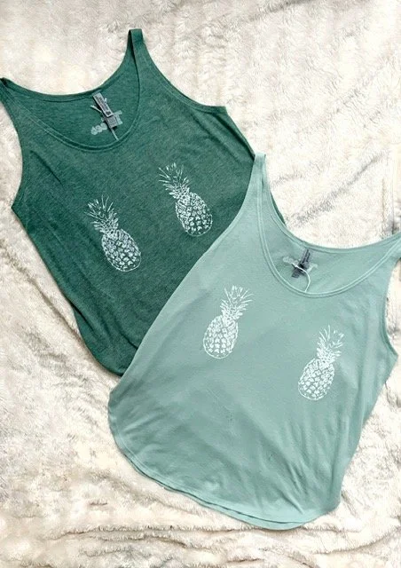 Pine-nipples Split Hem Tank