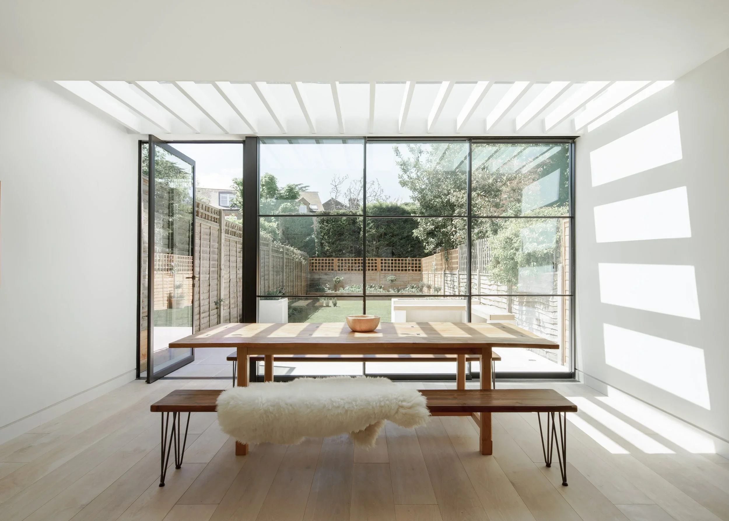 Montholme Road (Flat & House) – SW11