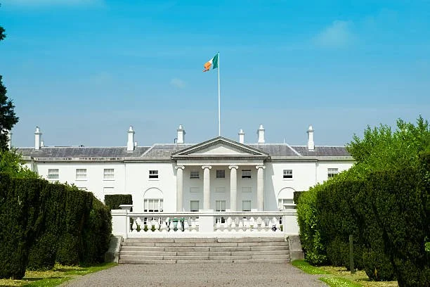 Turas ar Áras an Uachtaráin