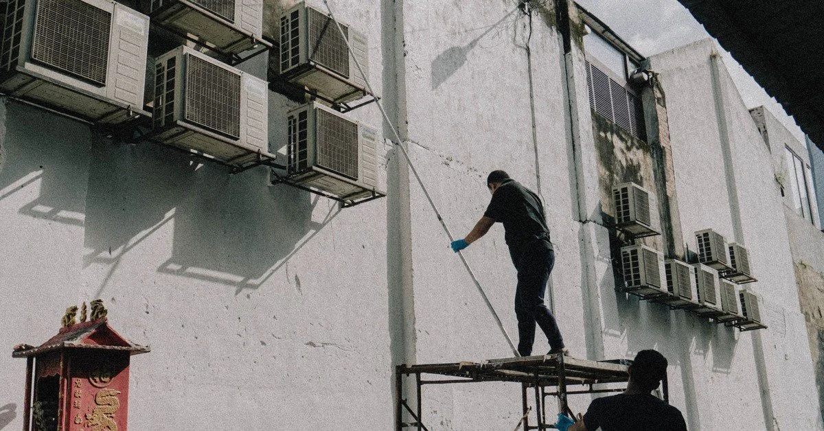 Running an HVAC Business: 7 Tips to Help You Scale