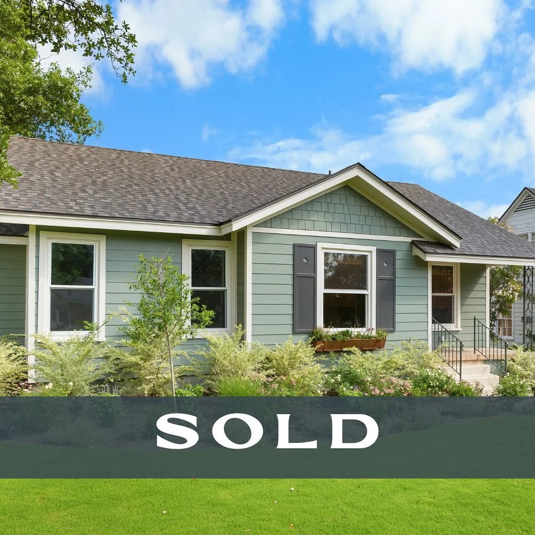 SOLD 
🏡 3819 Hubby Avenue
📍 Waco | TX 
2 BR 1 BA 1042 Sqft.
&hellip;
This home went under contract in just 9 days, pulling in multiple offers!

Congratulations to the Morgan family. I know this home holds so many special memories for your family.

