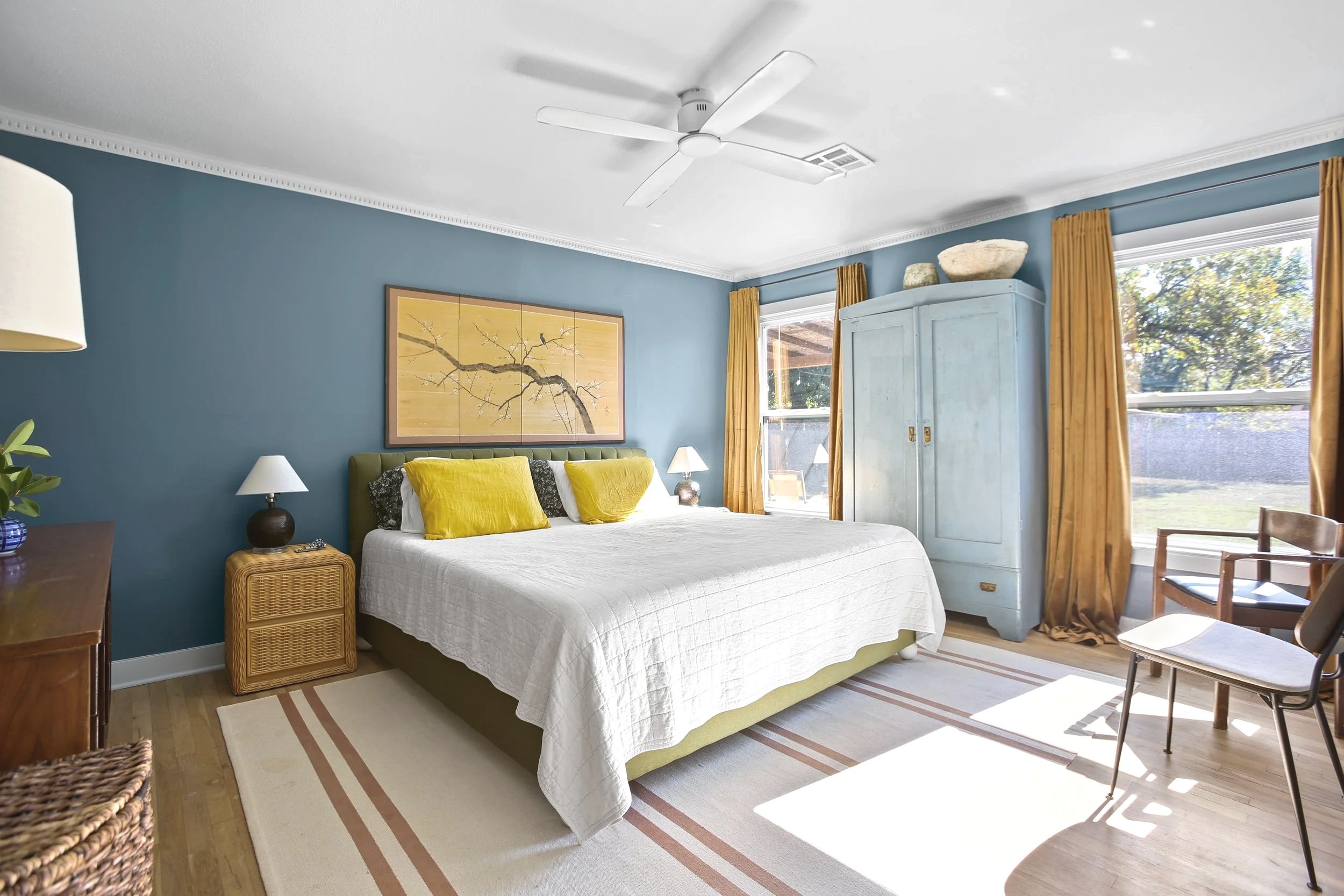 How to Curate Your Home's Interior Before Listing It for Sale