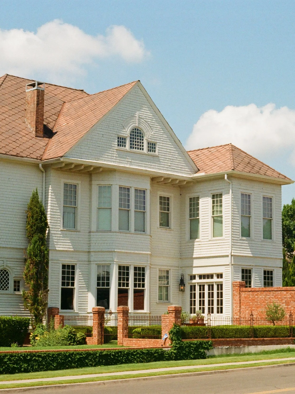An original image of the Dr. Pepper House in Waco, Texas.