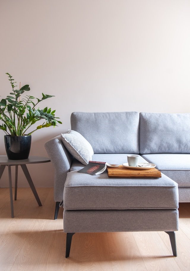 Decorating vs. Staging: What’s the Difference (and Why It Matters When Selling Your Home)
