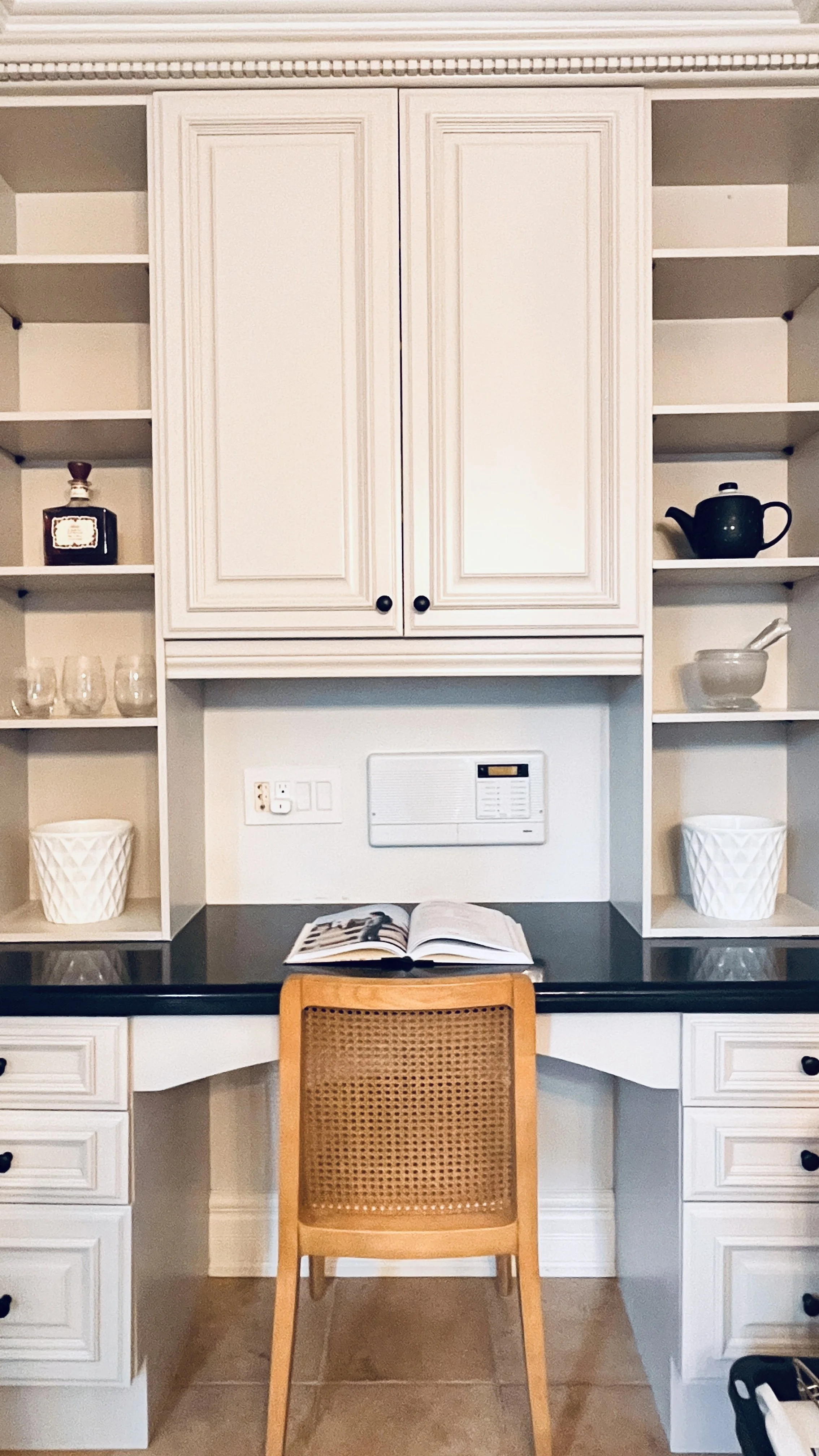 luxury-staging-kitchen-desk.JPG