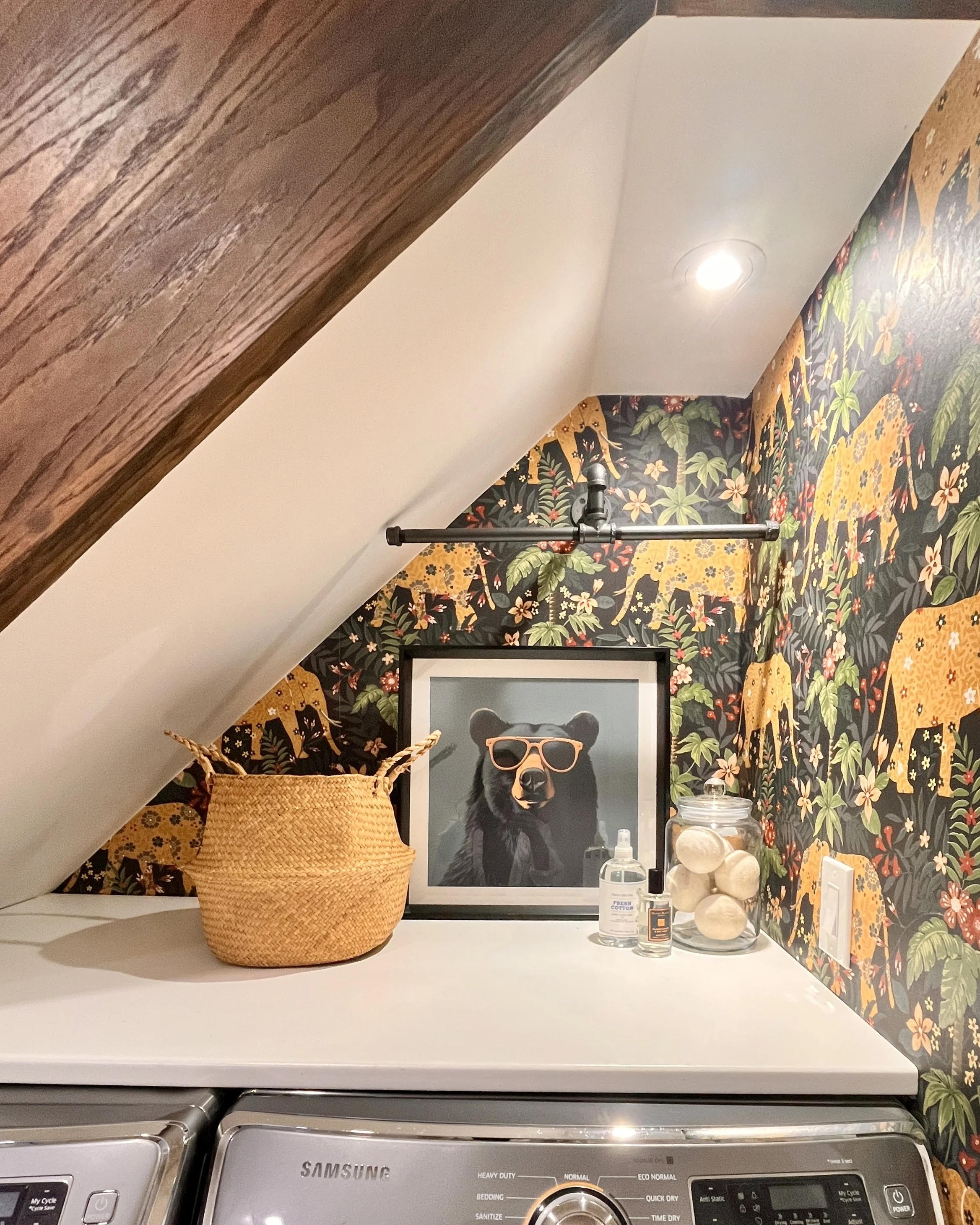 larchmount_premium-staging-laundry-nook.jpg