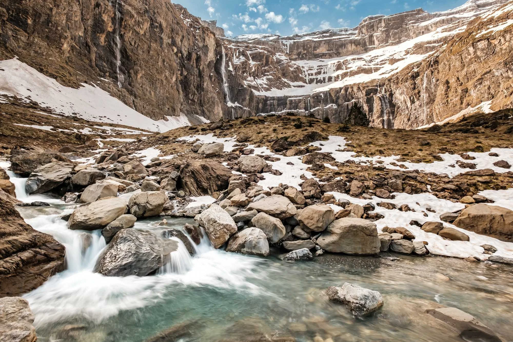 260422-Gavarnie-1XT56474-Jon Ingall 2026-Edit.jpg