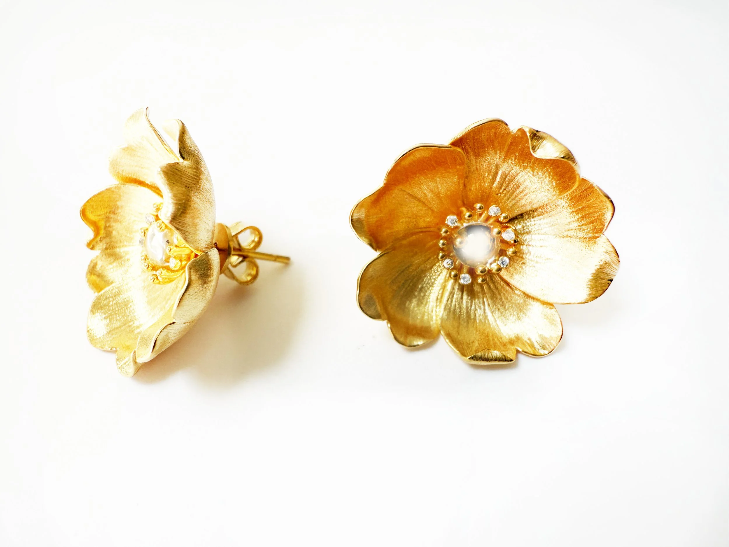 dog rose earrings2.jpg