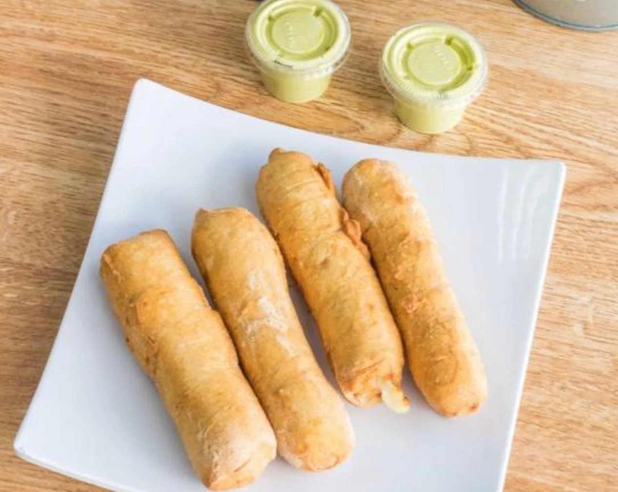 Fresh and frozen Venezuelan tequeños, cheese sticks ready to fry or enjoy freshly made. Available in Miami and shipped frozen across the United States.
