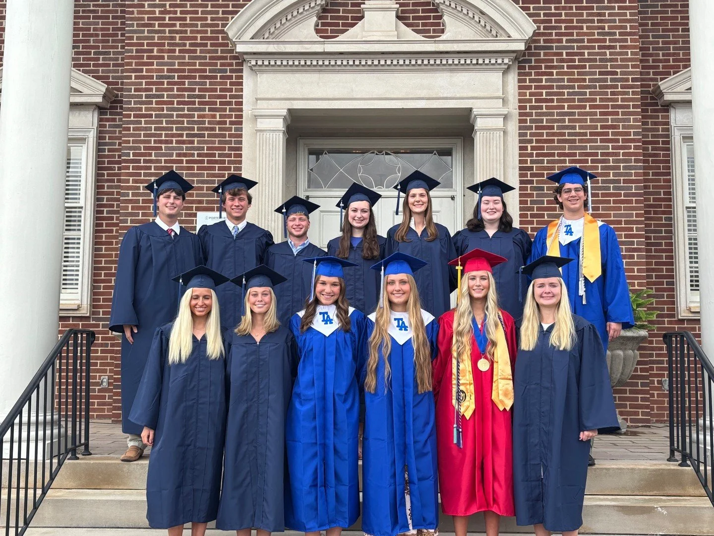 Congratulations to our high school graduates and our Porterfield Day School graduates!🎓 We celebrated these special milestones on Sunday and are so proud of each of you. May God continue to guide your steps as you begin the exciting journeys ahead!