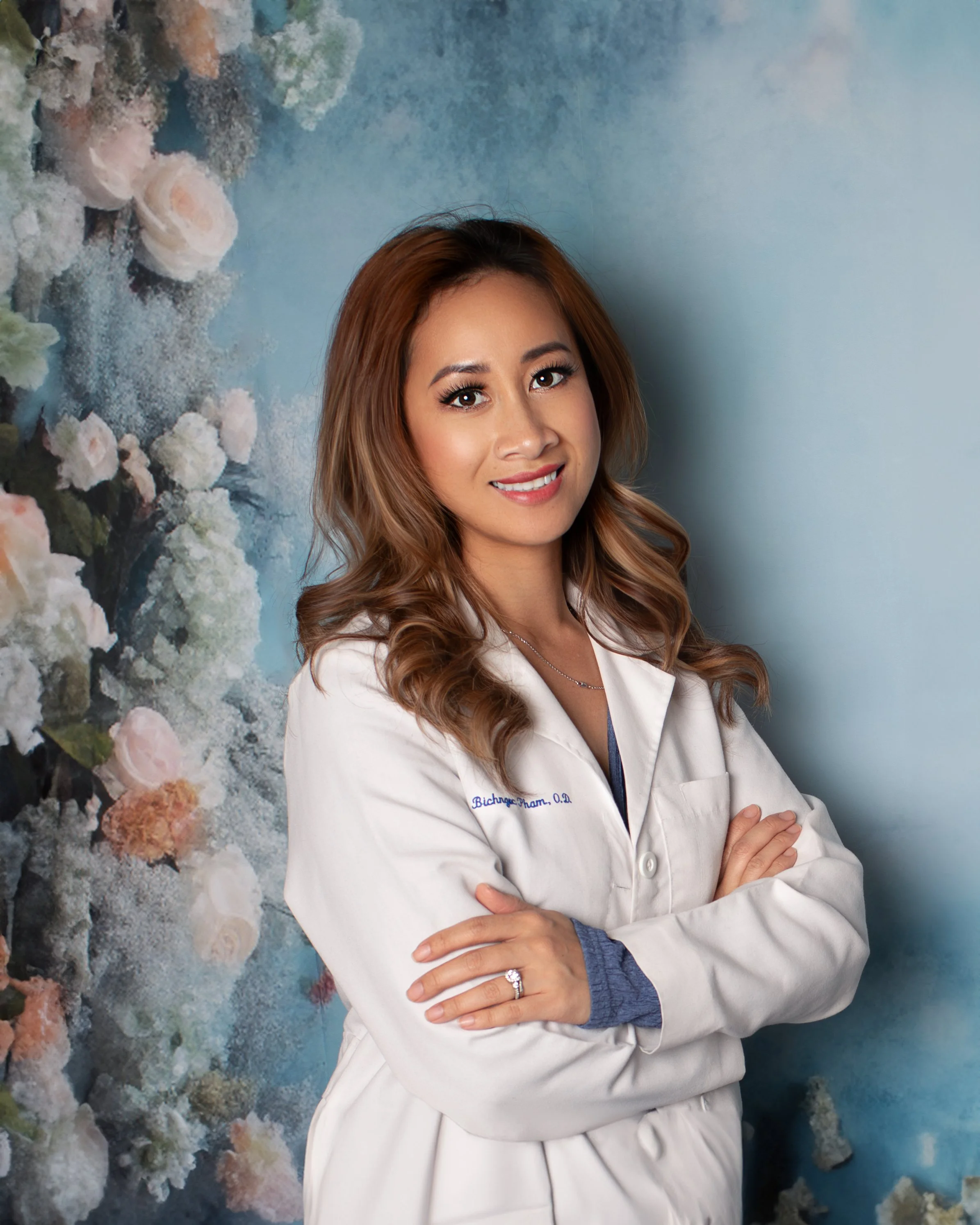 Dr. Bichngoc Pham senior photography senior photography children and family photographer in Baton Rouge Louisiana