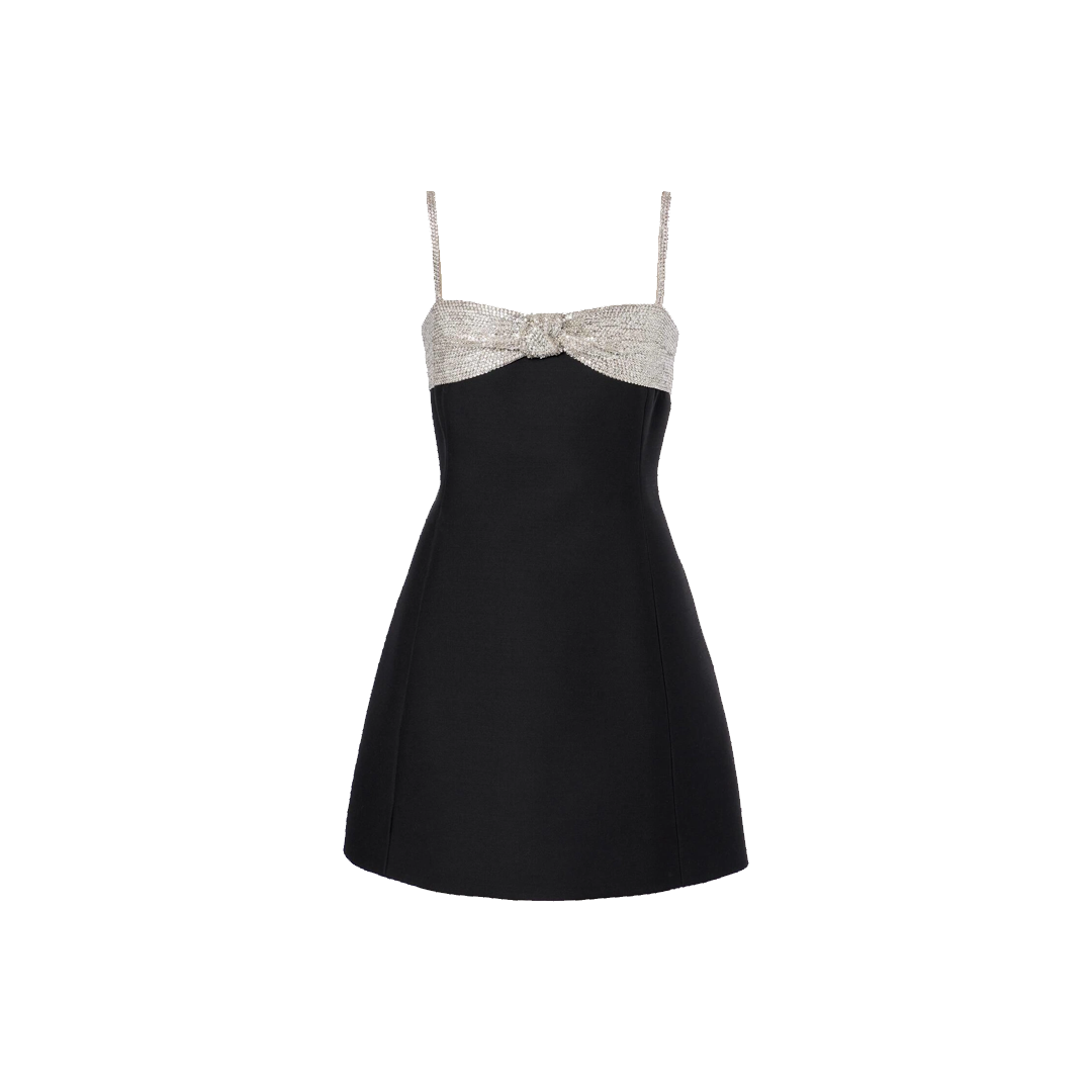 taylor swift black mini dress Taylor Swift wears a black mini dress:: Taylor Swift's celebrity style