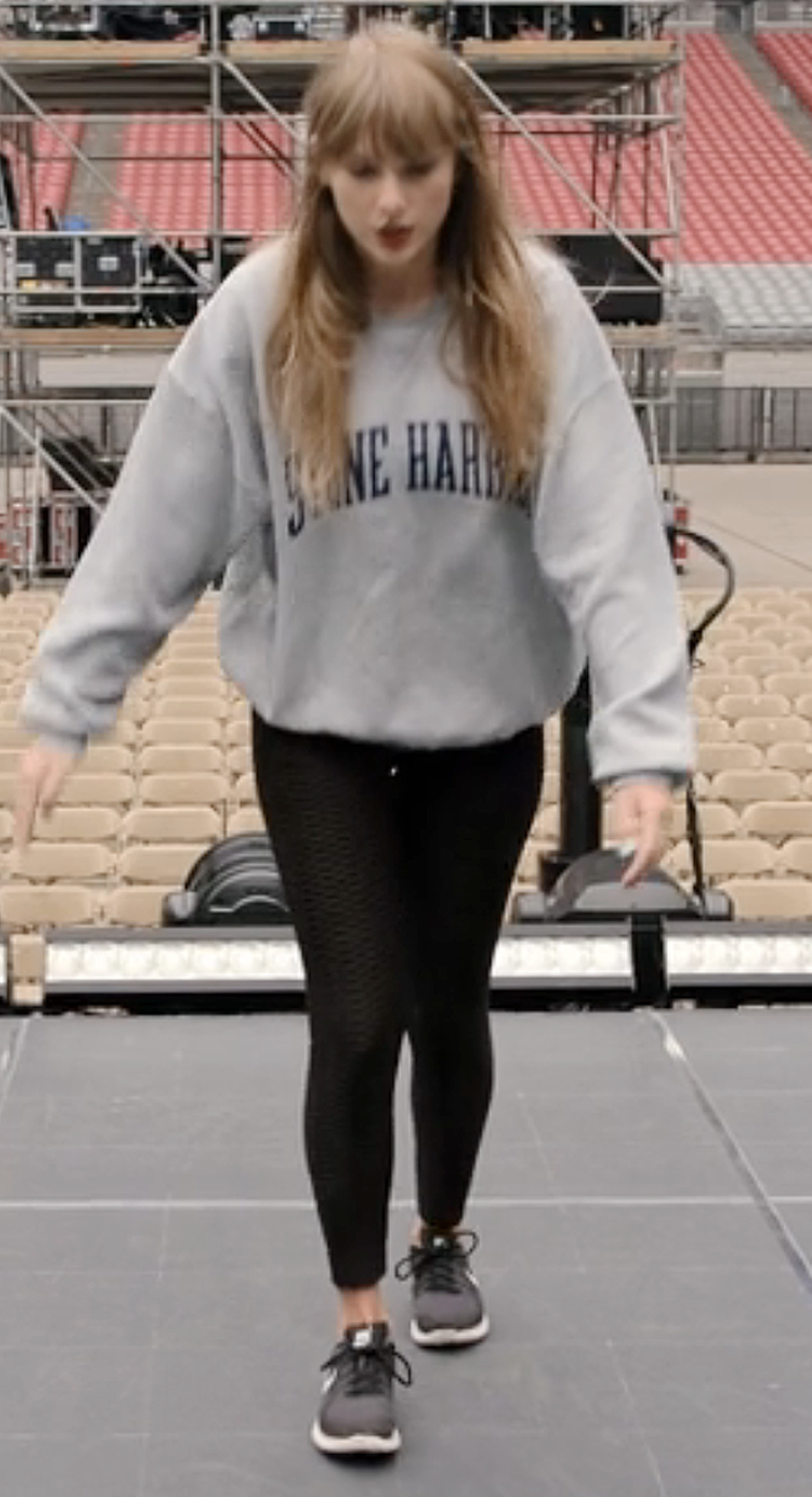 Taylor Swift wears a vintage Stone Harbor, RI sweatshirt during Eras Tour rehearsals.