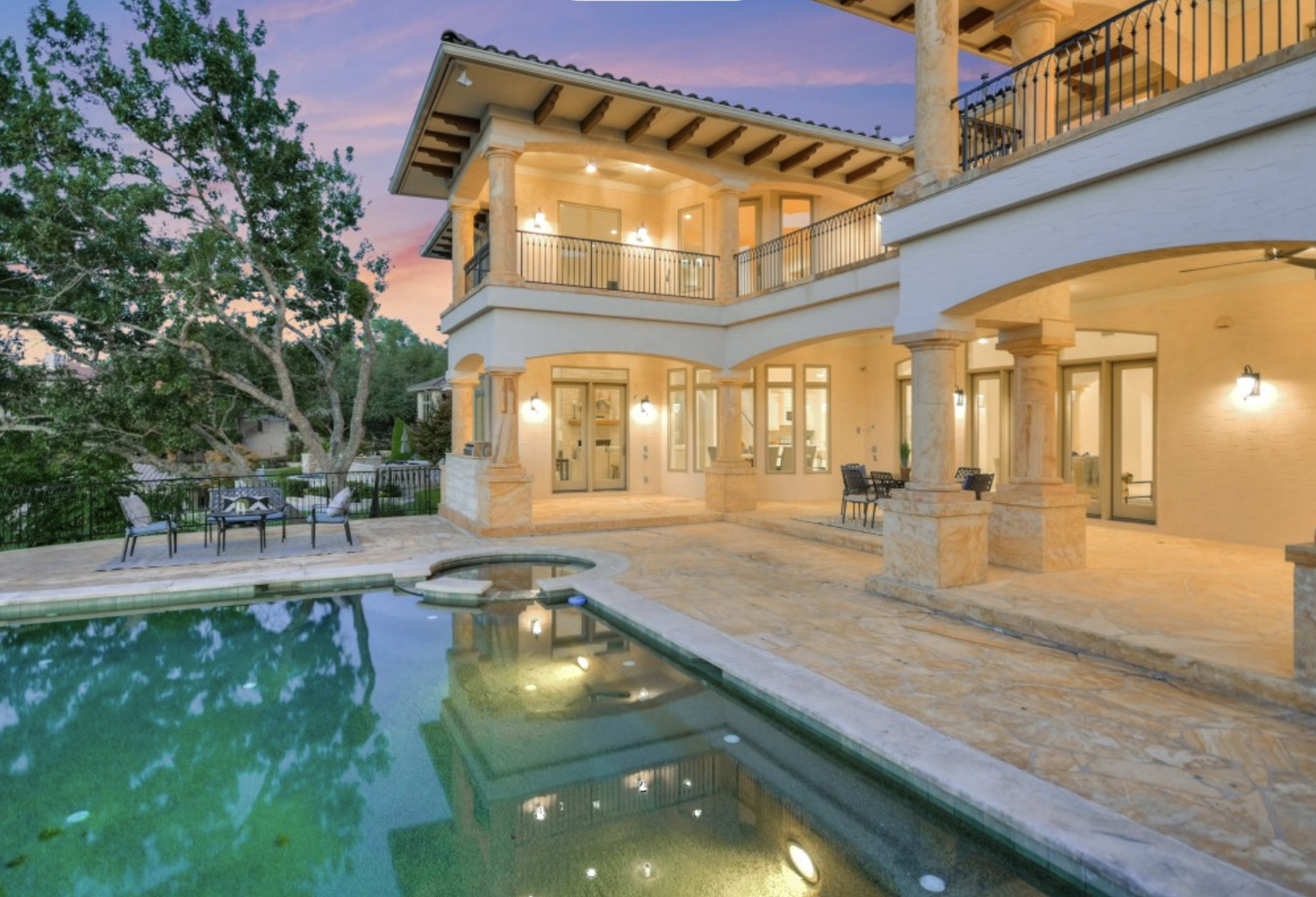 Lake Travis waterfront home at Bella Vista Cove near Austin Texas