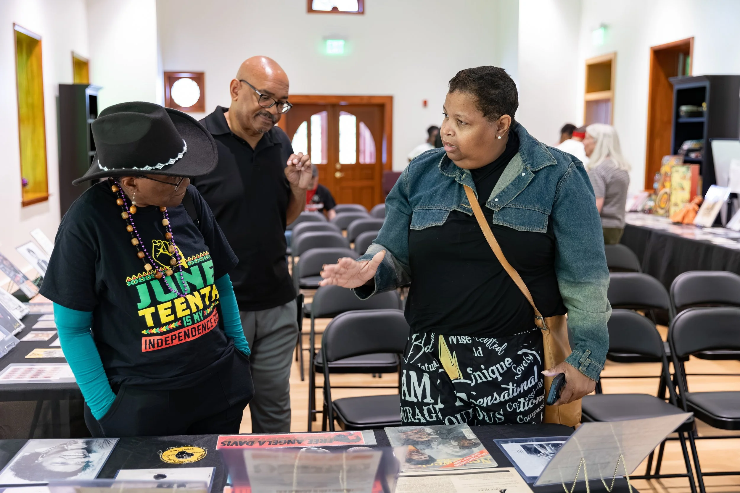 2026-06-19_Juneteenth Heritage Festival_Black History 101 Mobile Museum with Dr. Khalid El-Hakim_Scotland A M E Zion Church-35.jpg