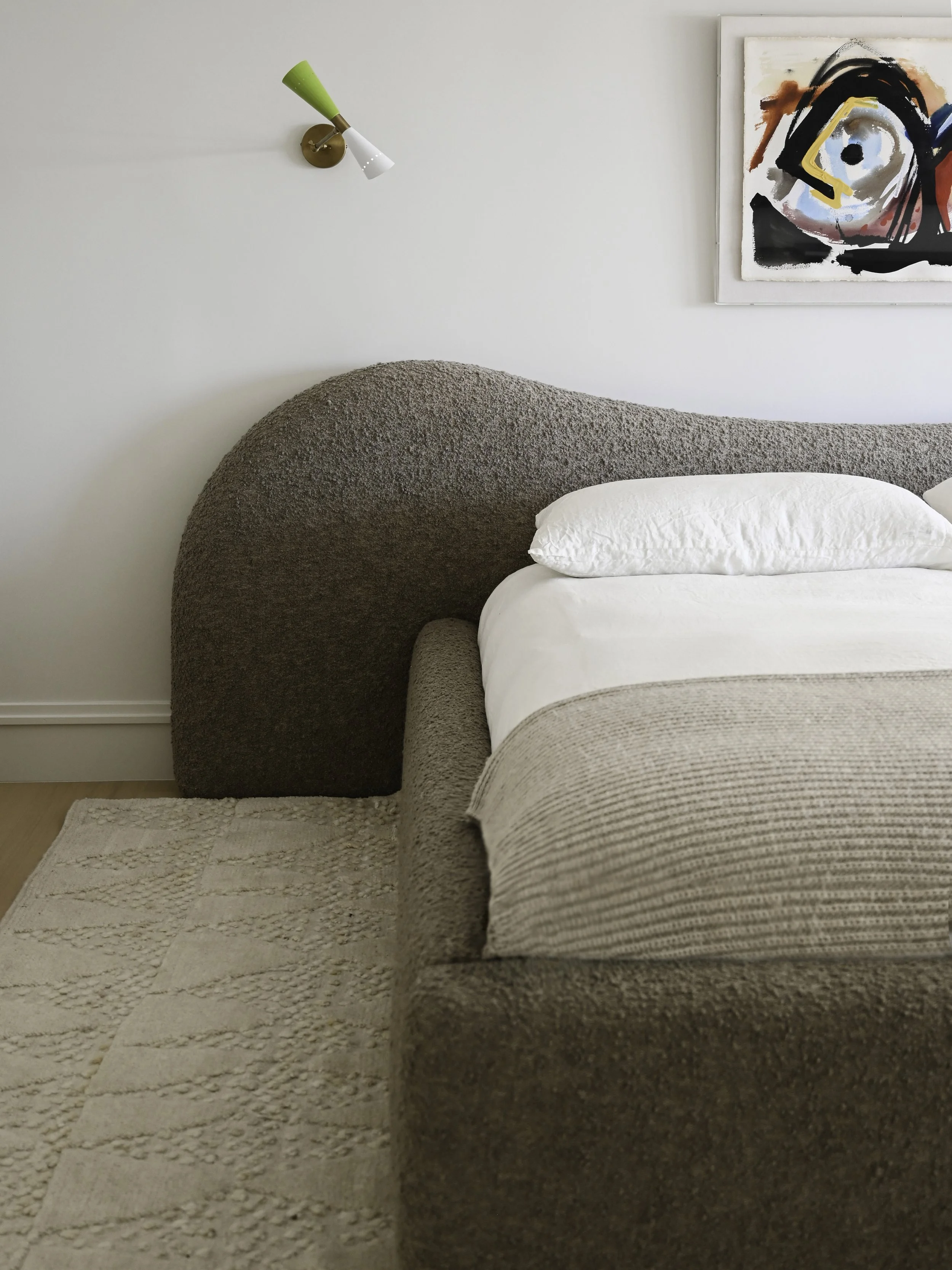 StudioOsklo_4:6:26_LomaVista_Bed2_1.jpg