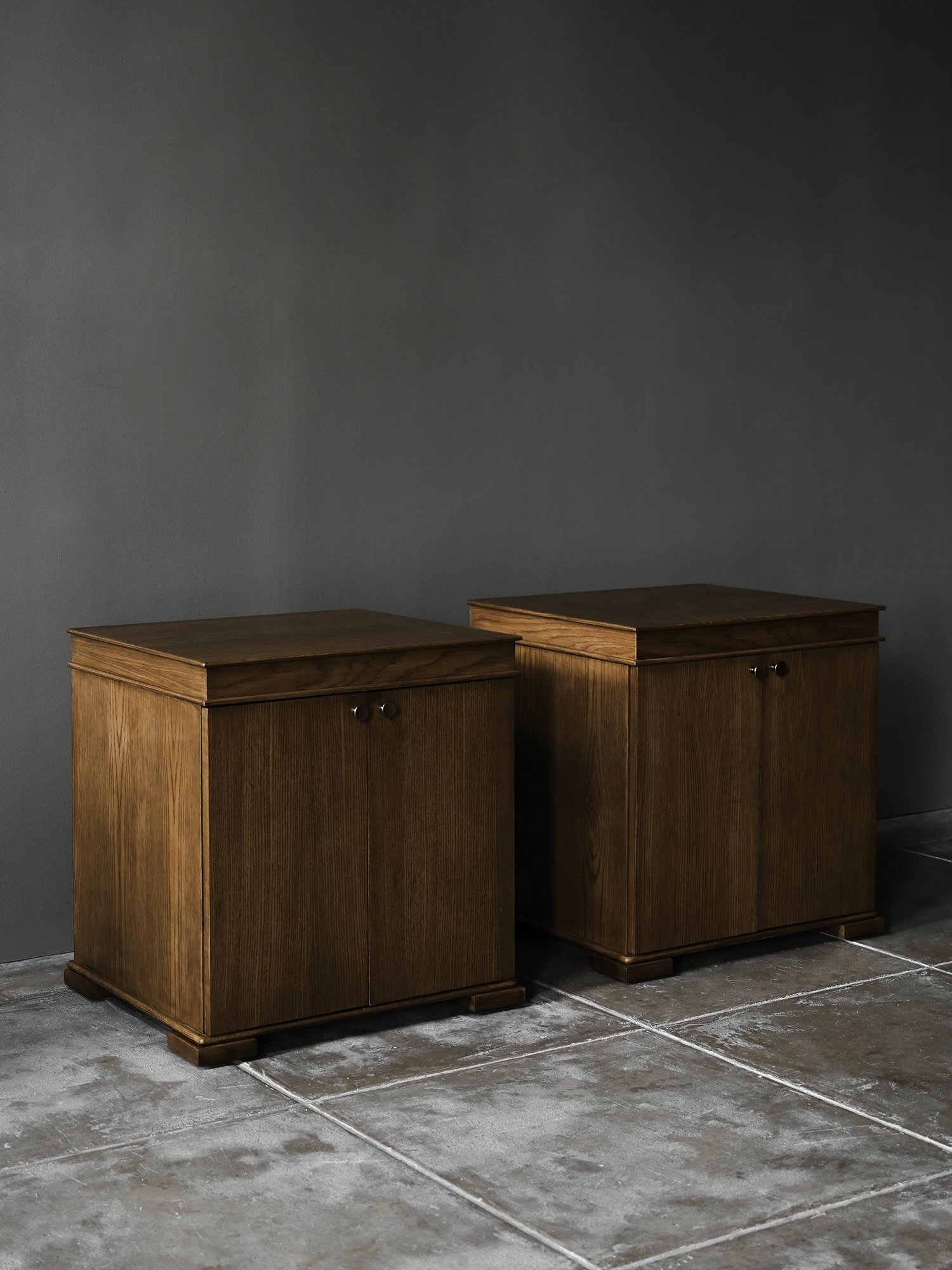 OSKLO_LANCASTERNIGHTSTAND_2.jpg